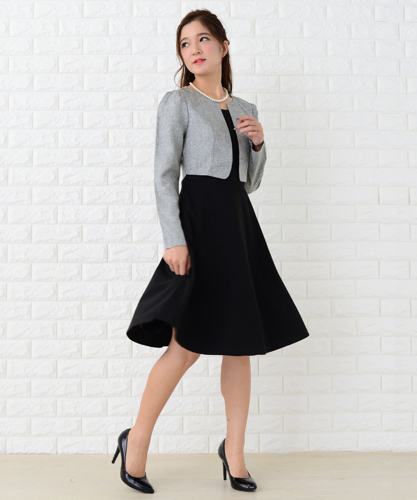 重ね着風膝丈フレアフォーマルワンピース・ドレス