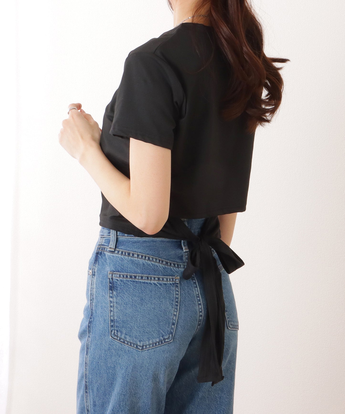 バックリボン カットアウト コンパクト 半袖 Tシャツ