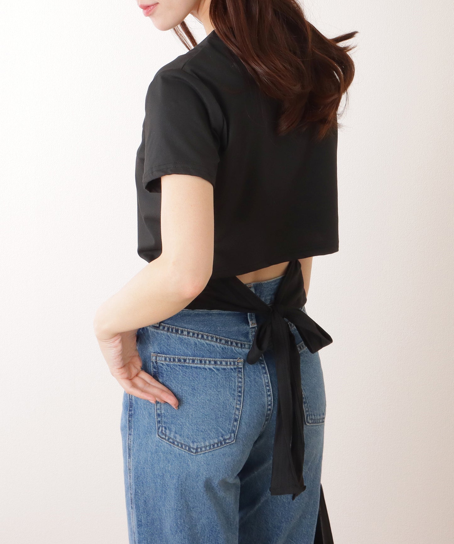 バックリボン カットアウト コンパクト 半袖 Tシャツ