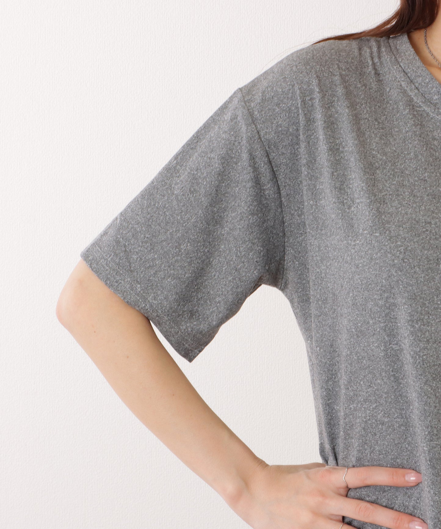 バック ロゴプリント ロールアップ袖 半袖 Tシャツ