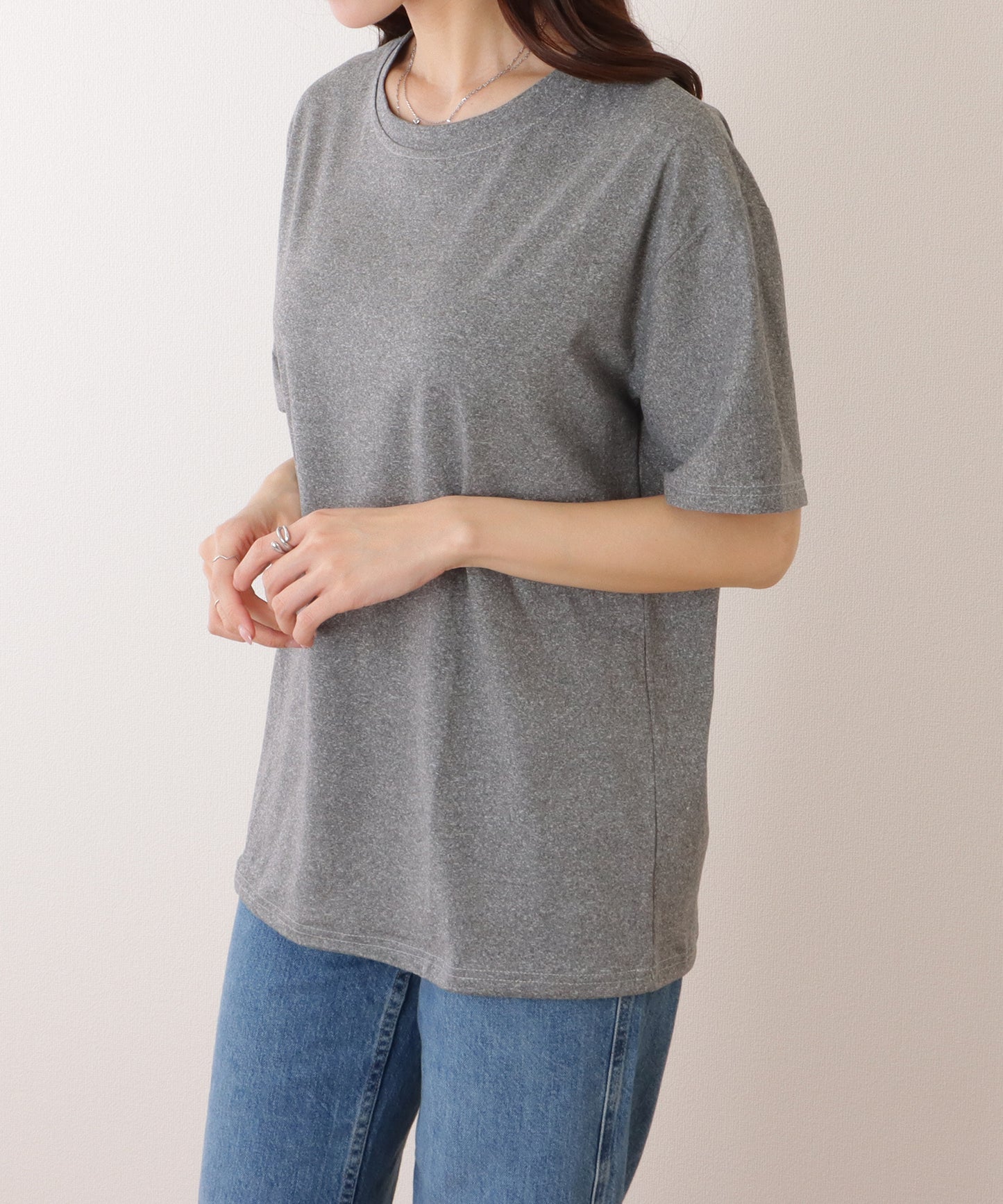 バック ロゴプリント ロールアップ袖 半袖 Tシャツ