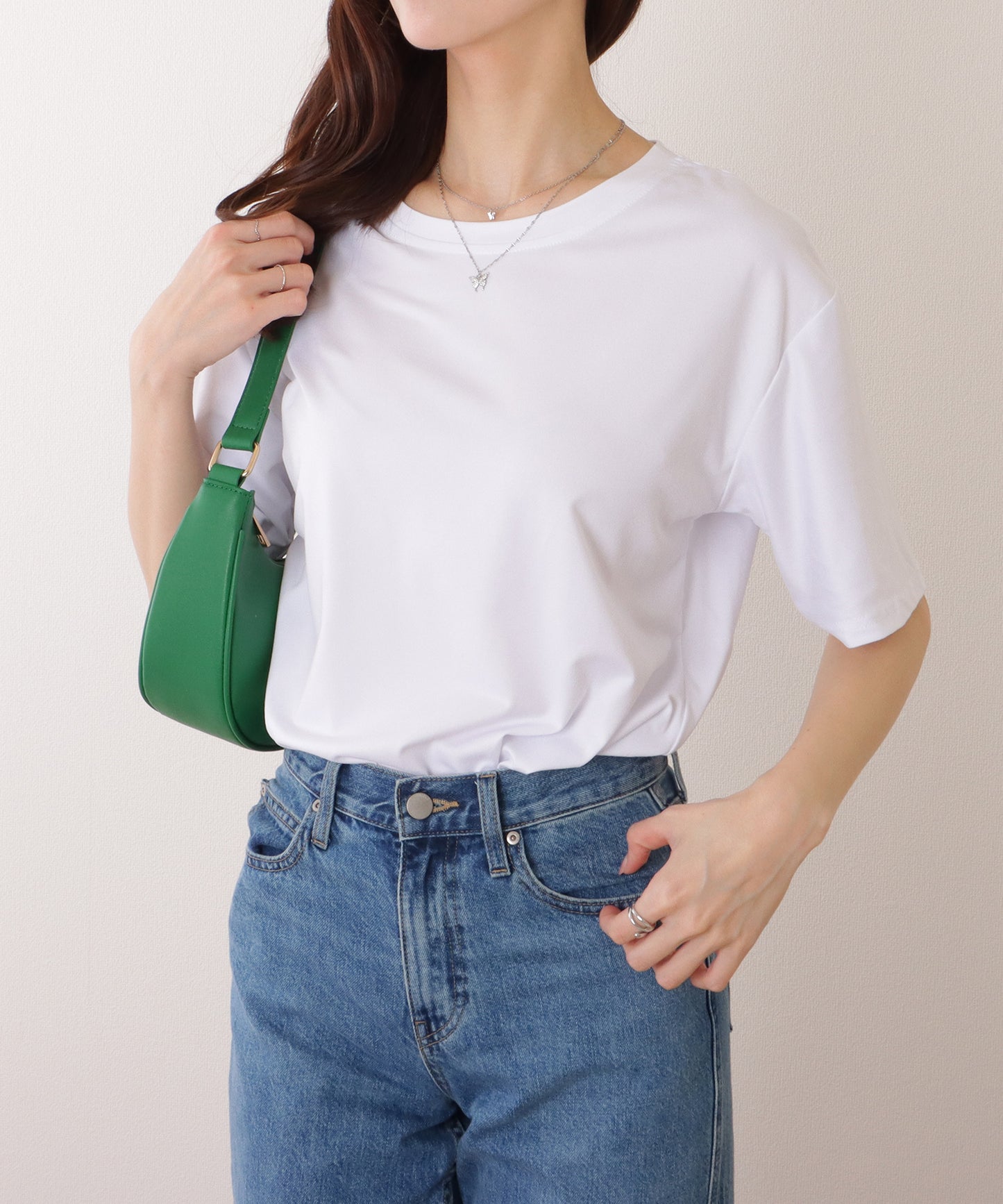 バック ロゴプリント ロールアップ袖 半袖 Tシャツ