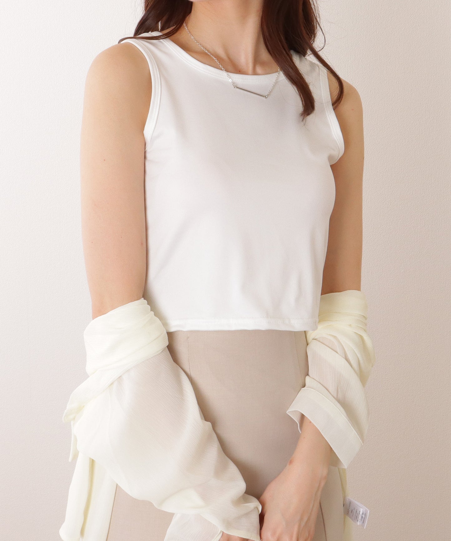 ソリッドカラー ベーシック ノースリーブ ハーフトップ