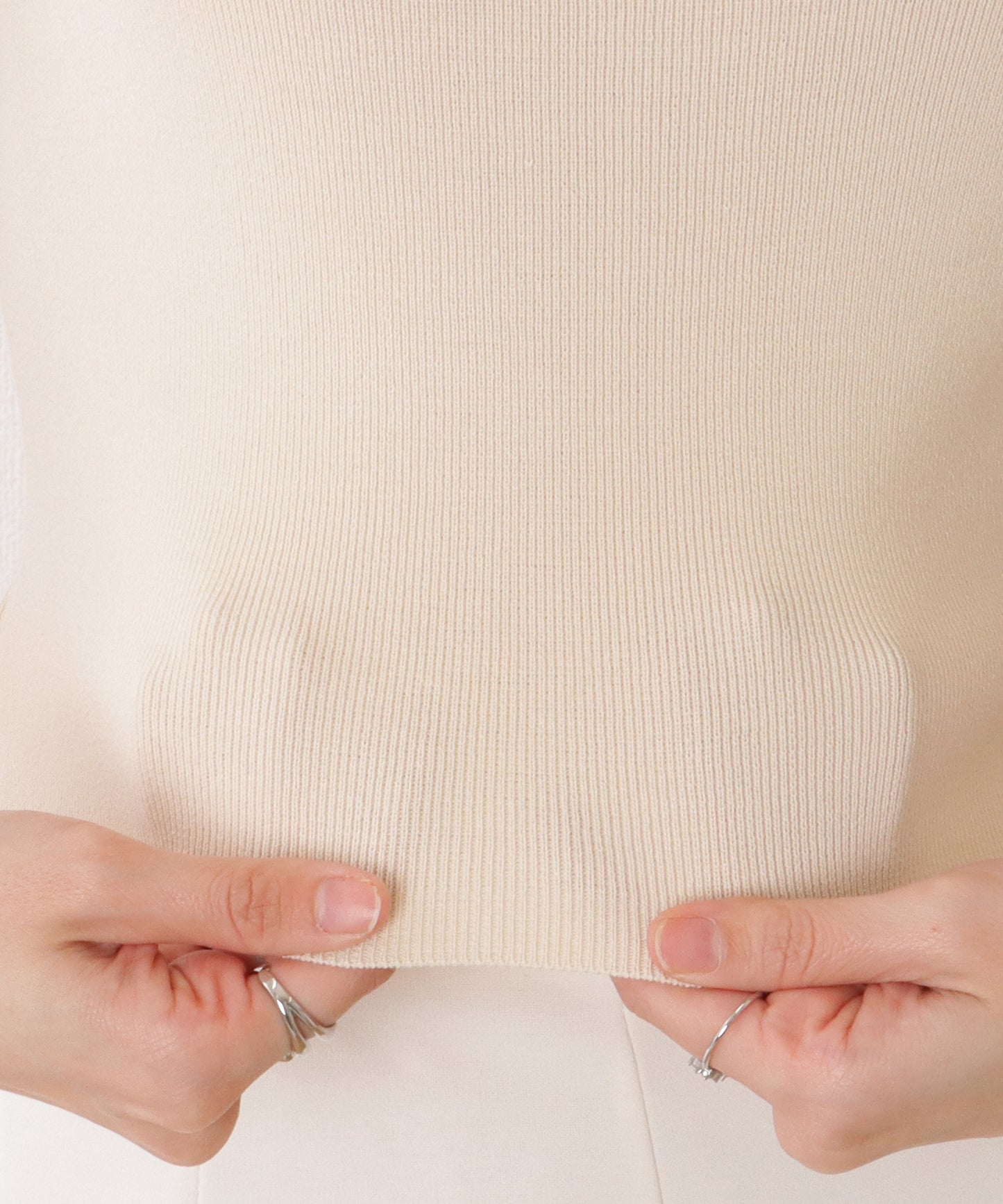 ソリッドカラー スクエアネック コンパクト ニット タンクトップ