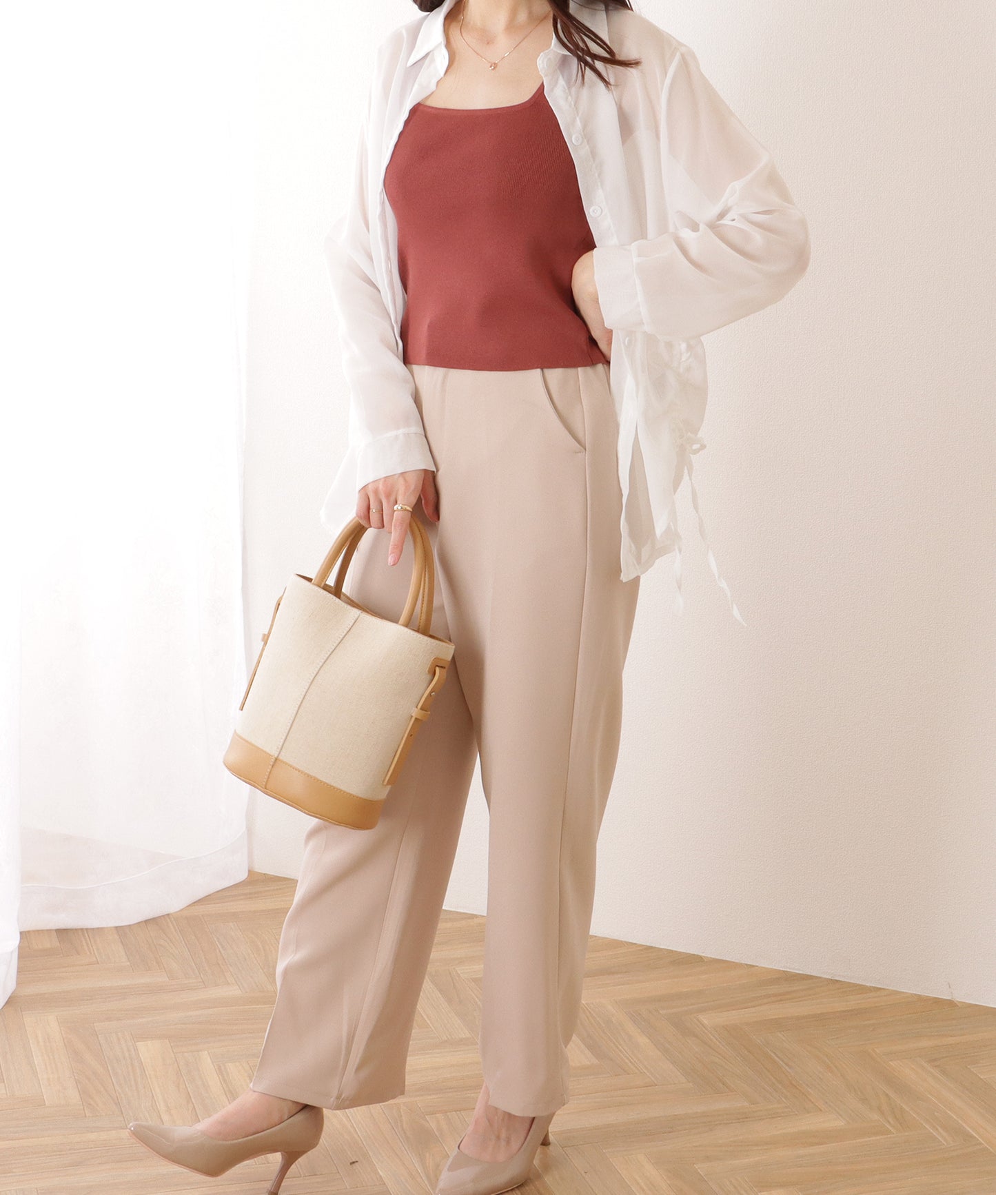 ソリッドカラー スクエアネック コンパクト ニット タンクトップ