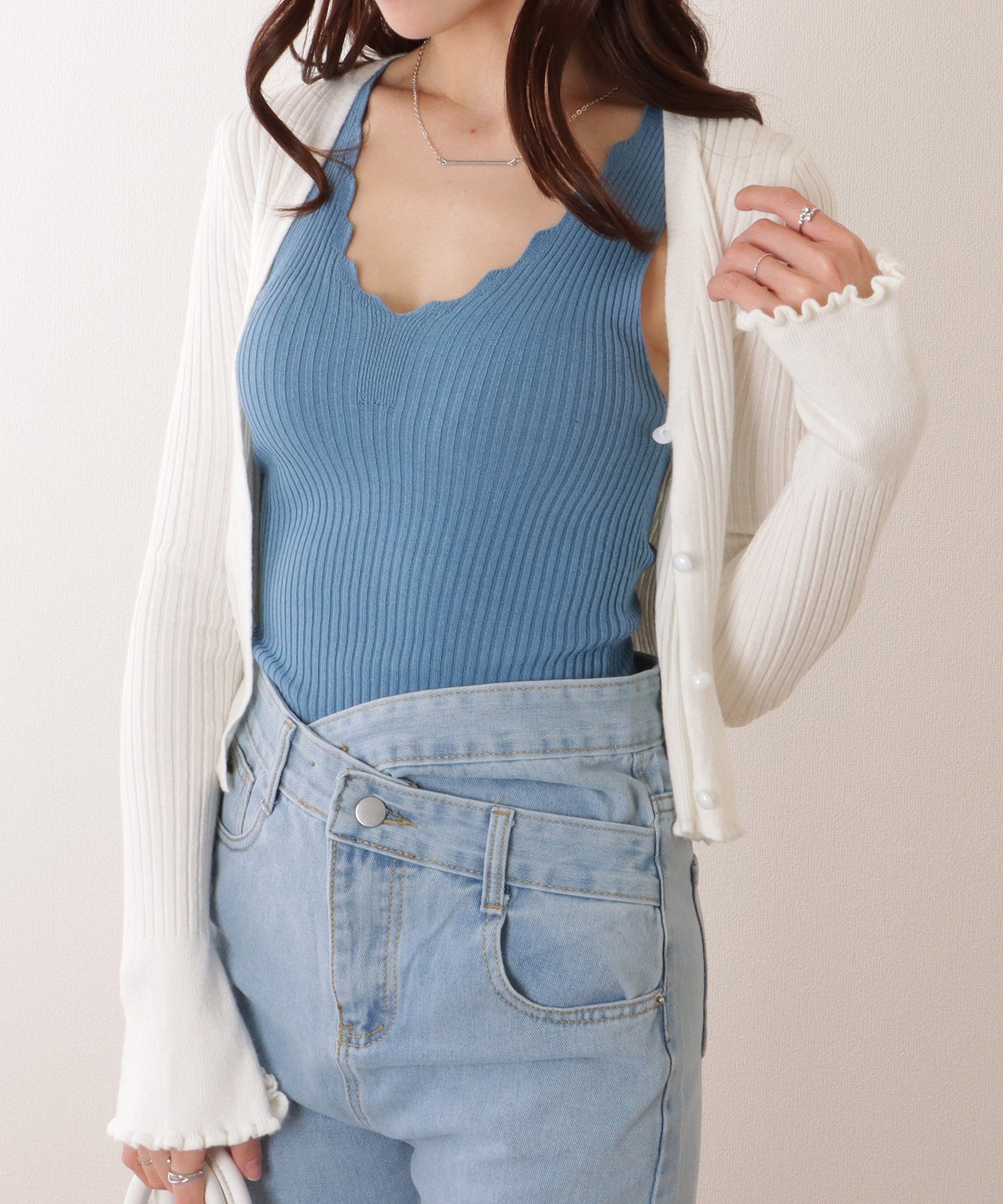 Vネック スカラップ リブ ニット タンクトップ