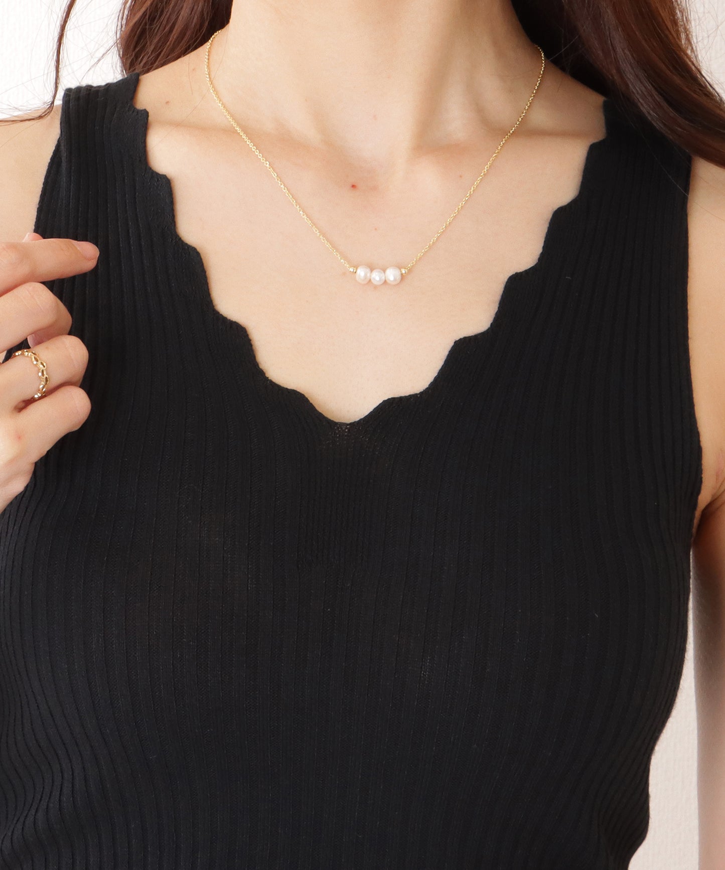 Vネック スカラップ リブ ニット タンクトップ