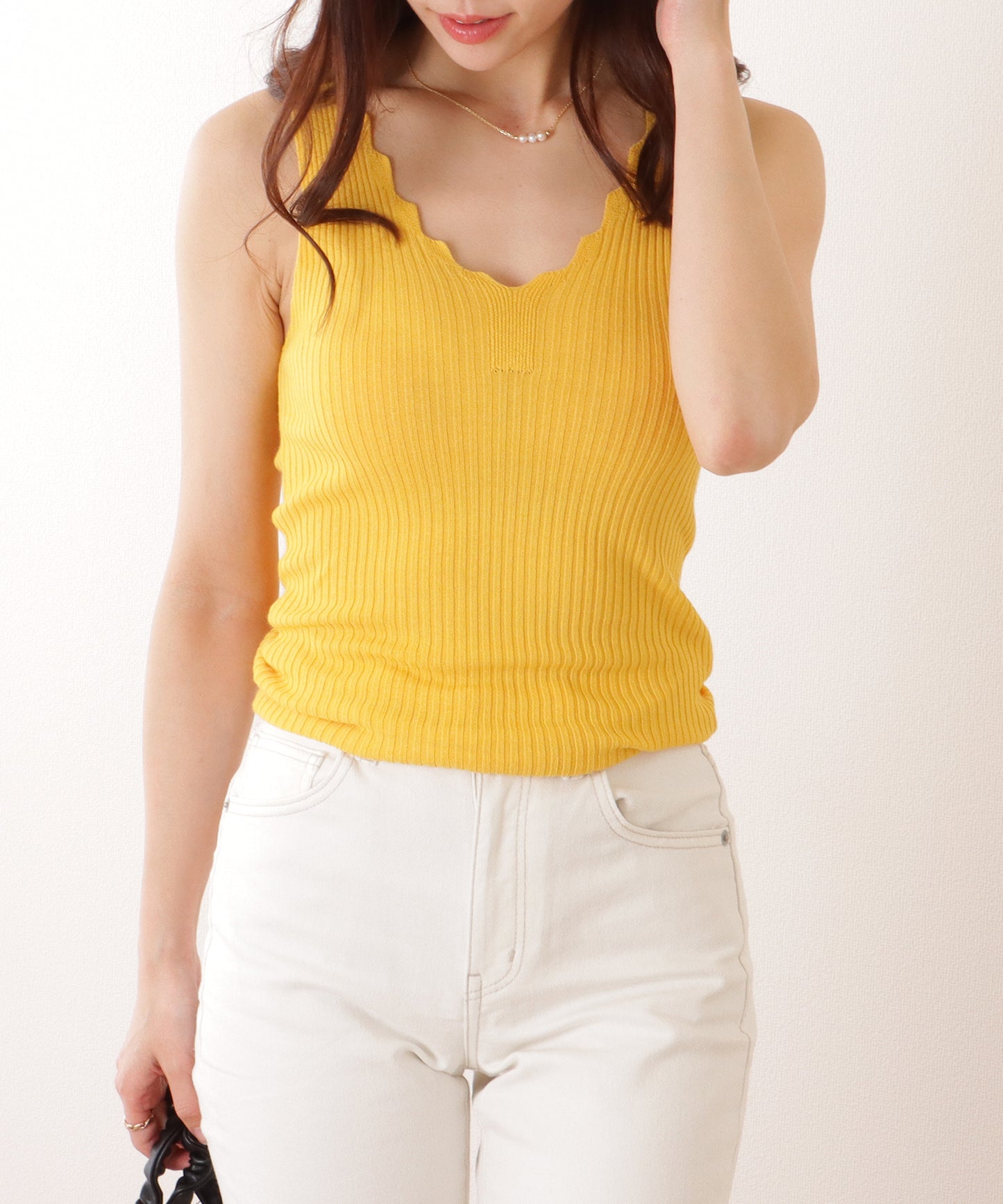 Vネック スカラップ リブ ニット タンクトップ
