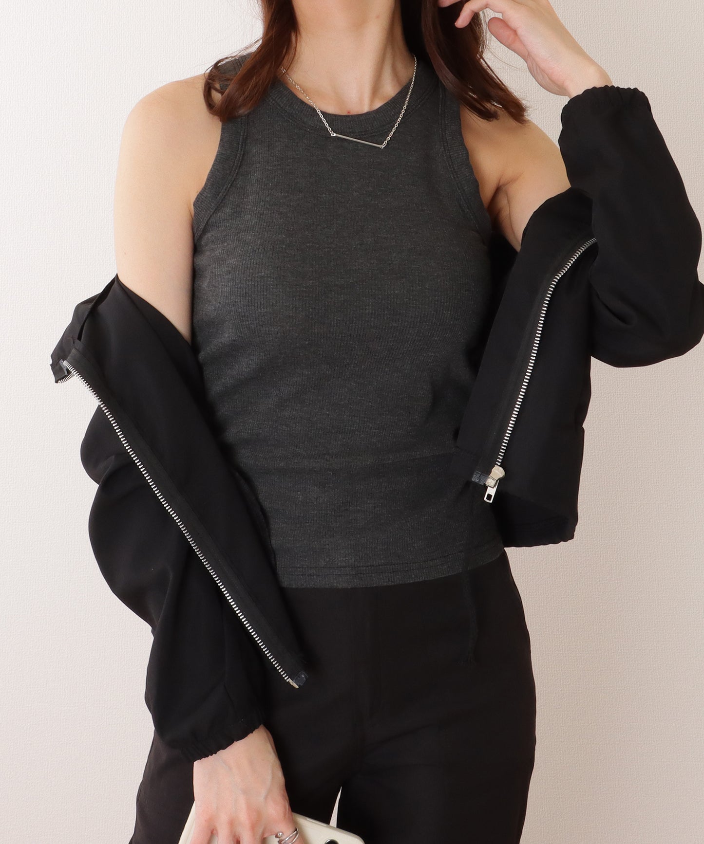 クルーネック コンパクト ベーシック ノースリーブ トップス