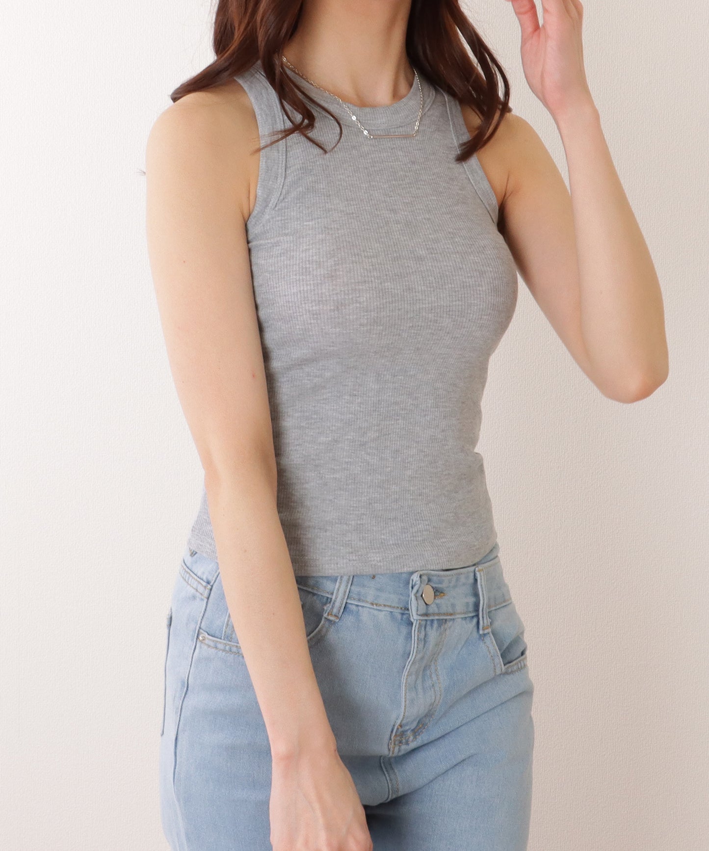 クルーネック コンパクト ベーシック ノースリーブ トップス