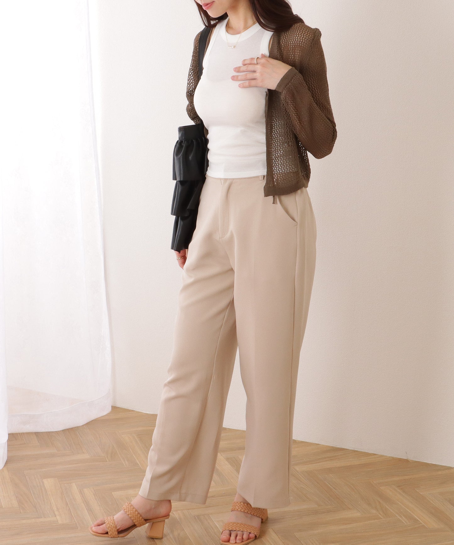 クルーネック コンパクト ベーシック ノースリーブ トップス