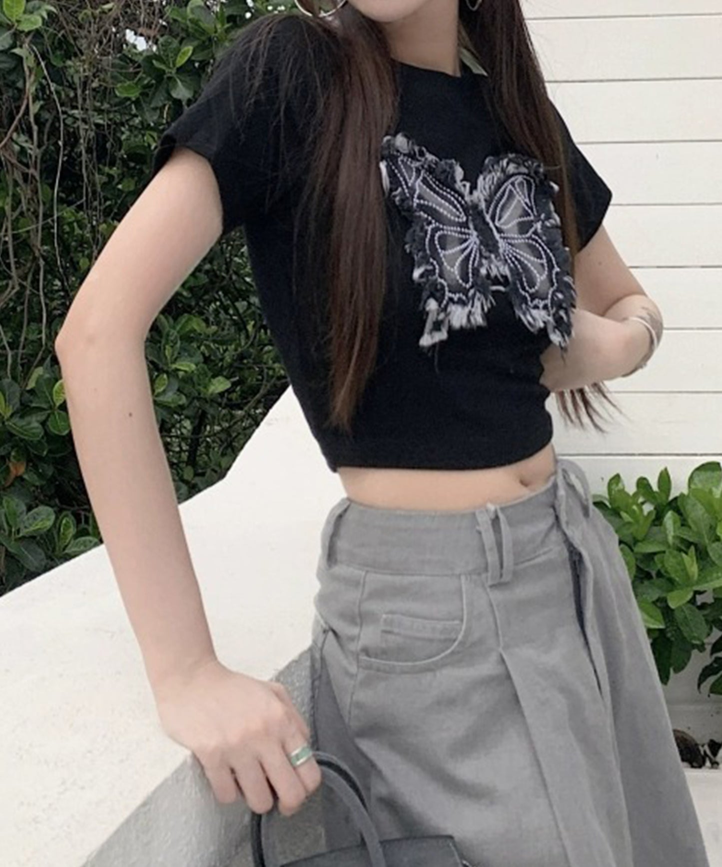 バタフライ クロップド丈 クルーネック 半袖 Tシャツ
