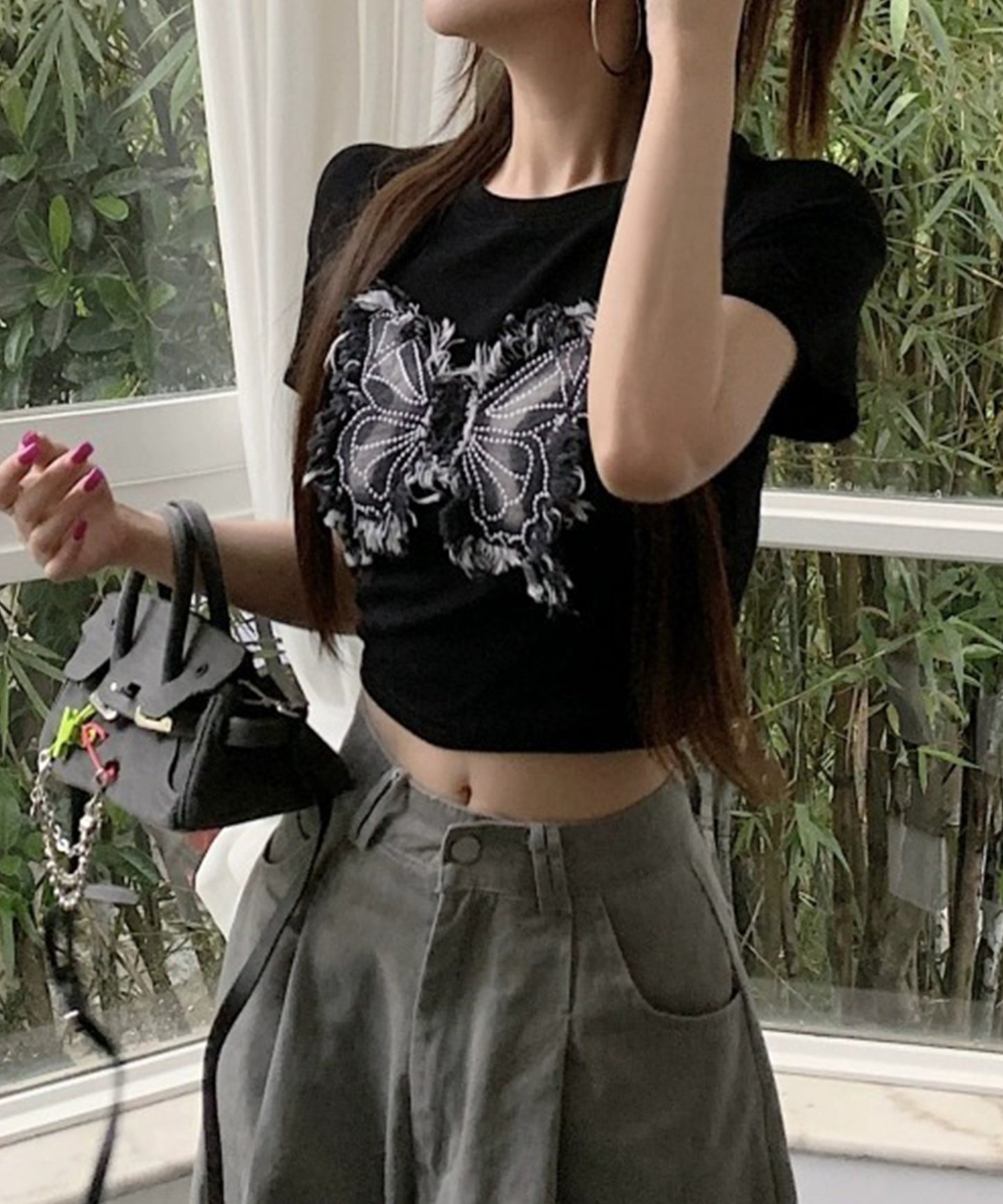 バタフライ クロップド丈 クルーネック 半袖 Tシャツ