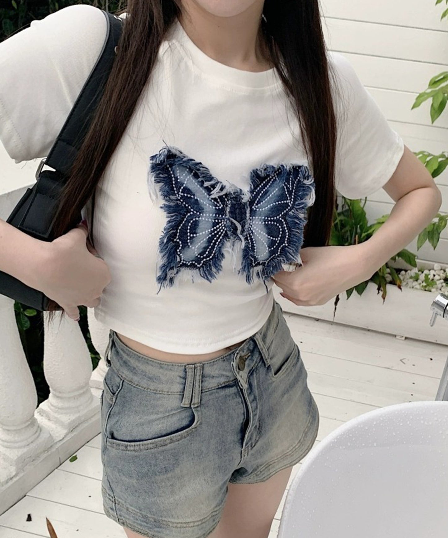 バタフライ クロップド丈 クルーネック 半袖 Tシャツ