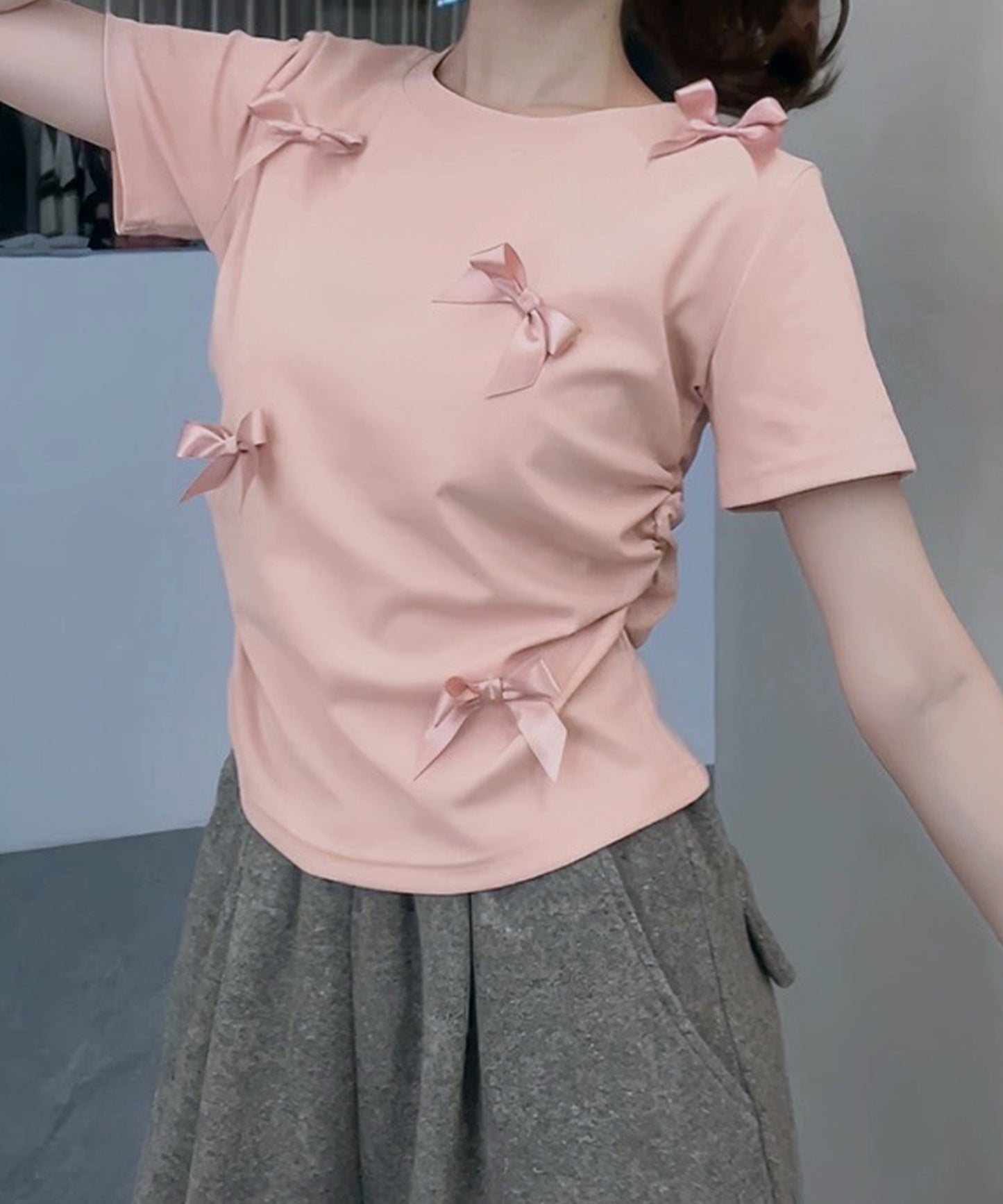 サテンリボン クルーネック 半袖 デザイン Tシャツ