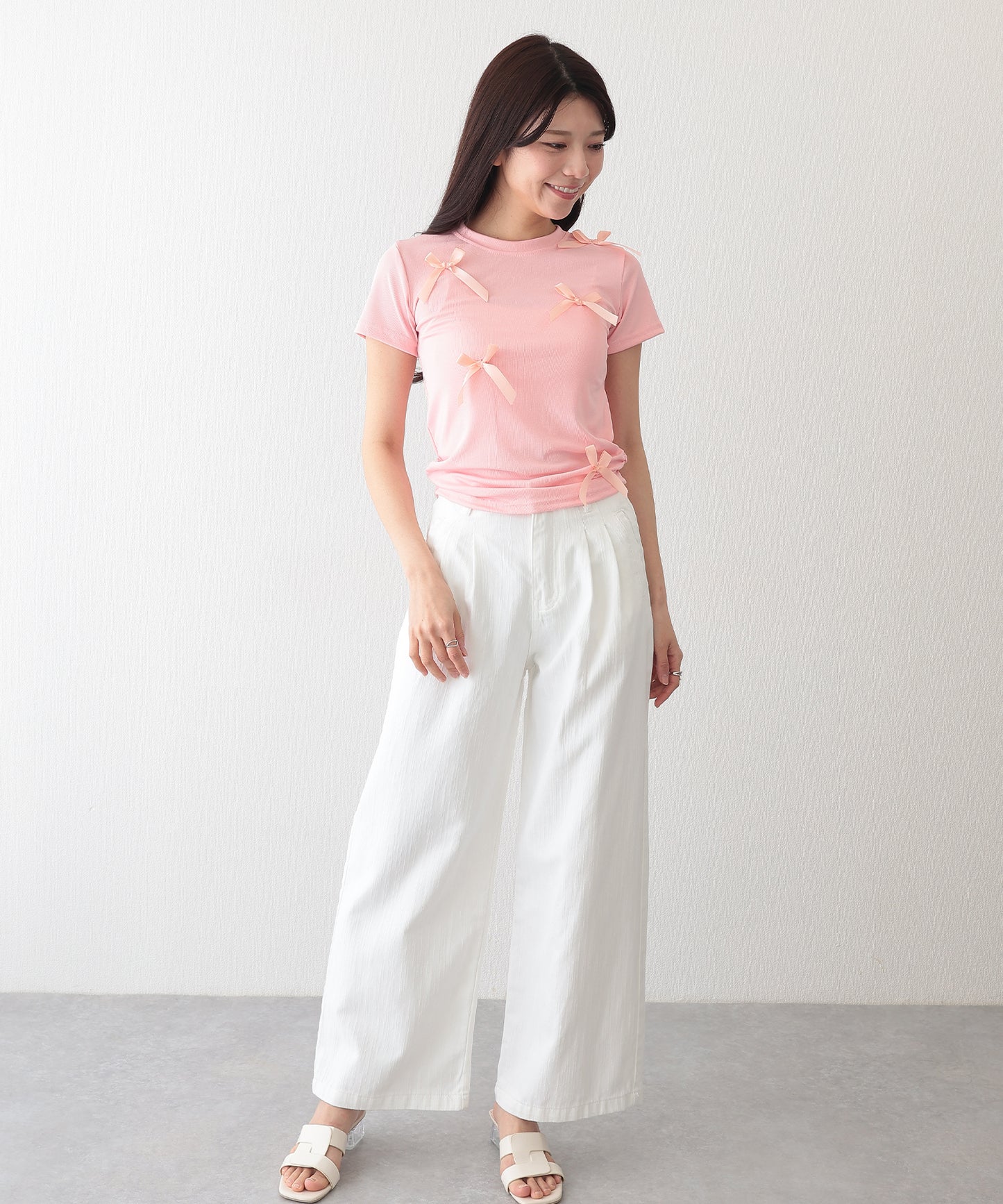サテンリボン クルーネック 半袖 デザイン Tシャツ