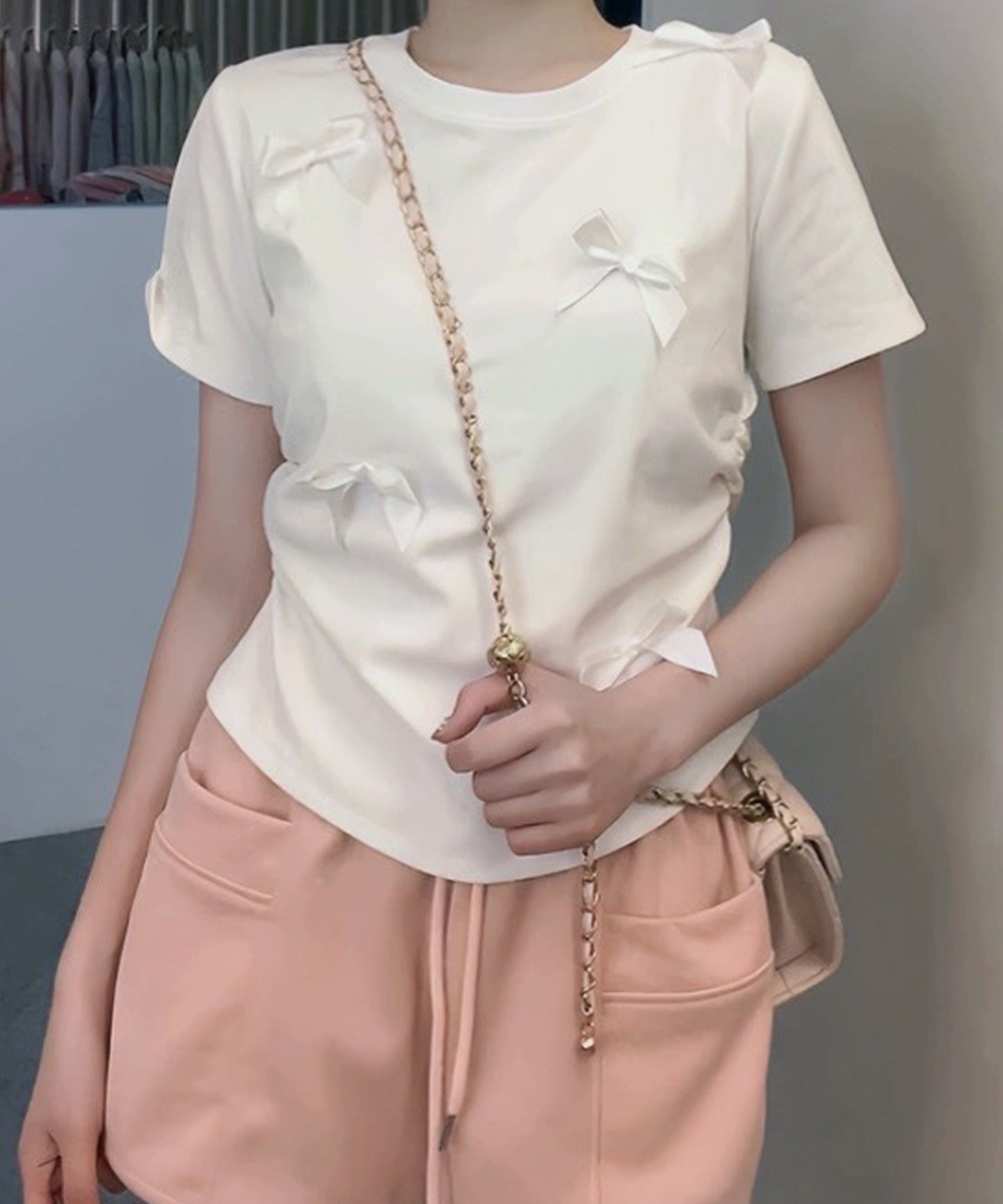 サテンリボン クルーネック 半袖 デザイン Tシャツ