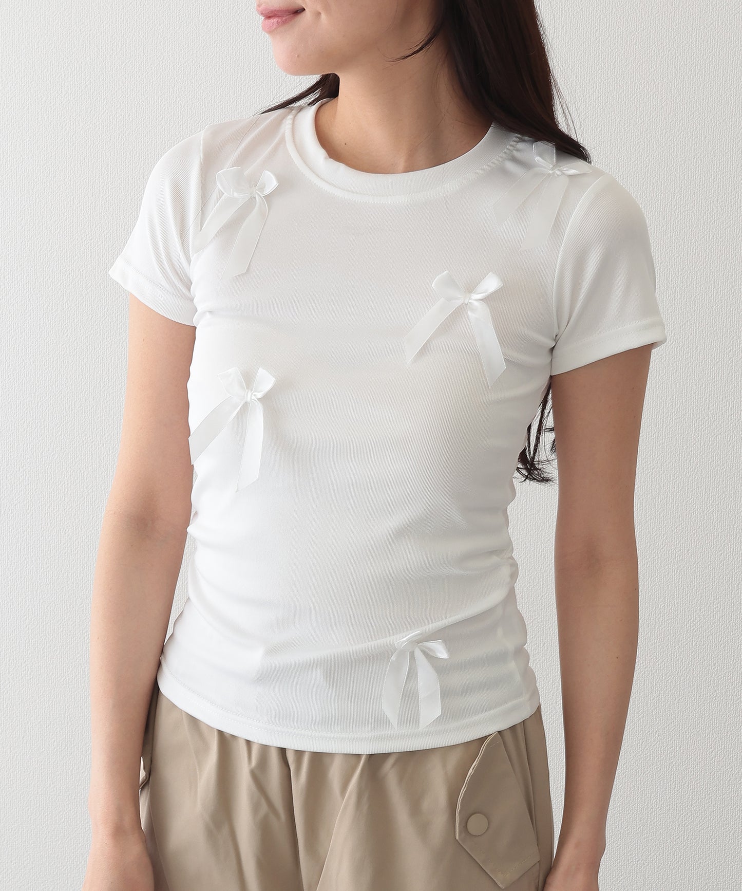 サテンリボン クルーネック 半袖 デザイン Tシャツ