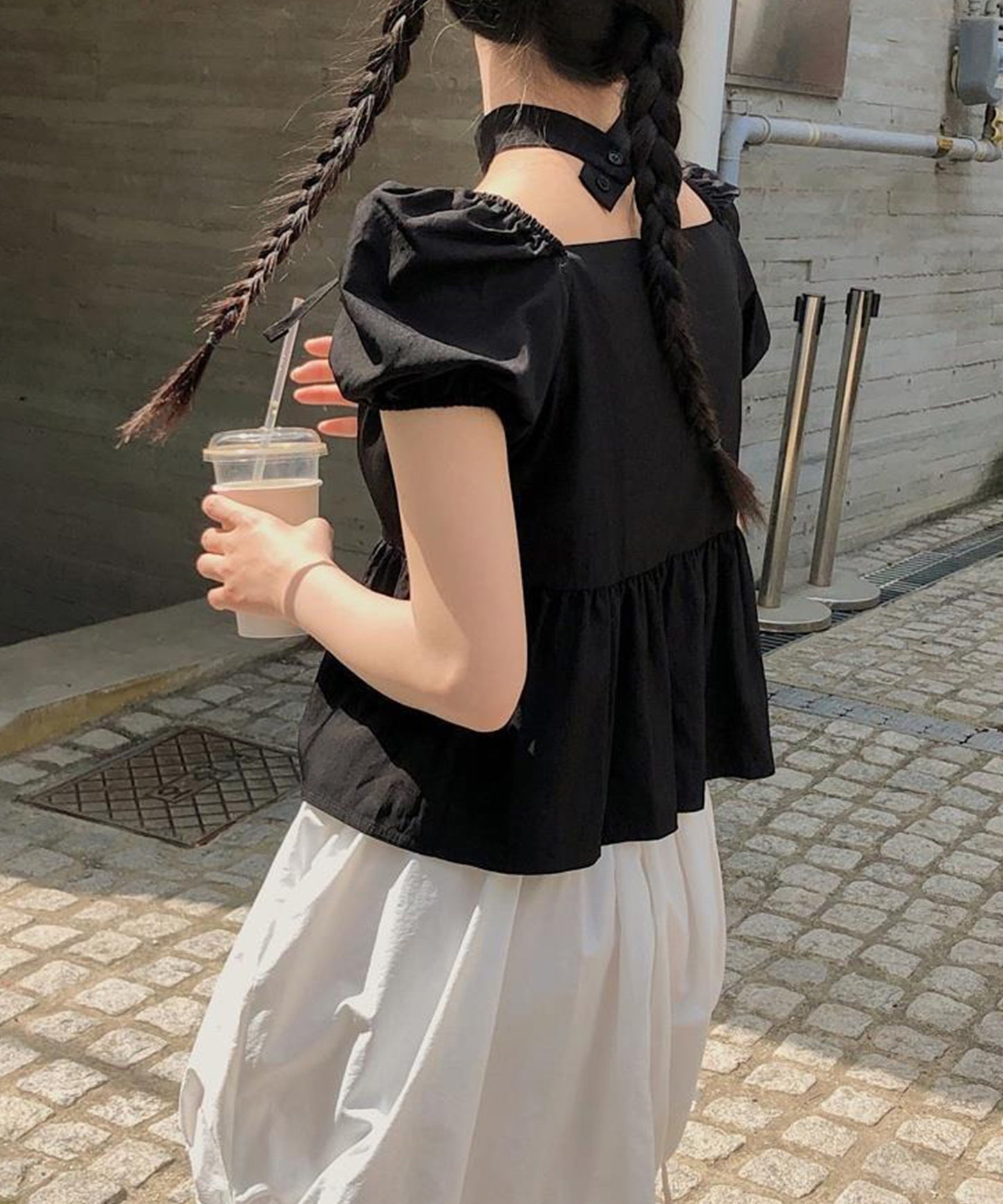 チョーカー付き リボン ペプラム パフスリーブ ブラウス