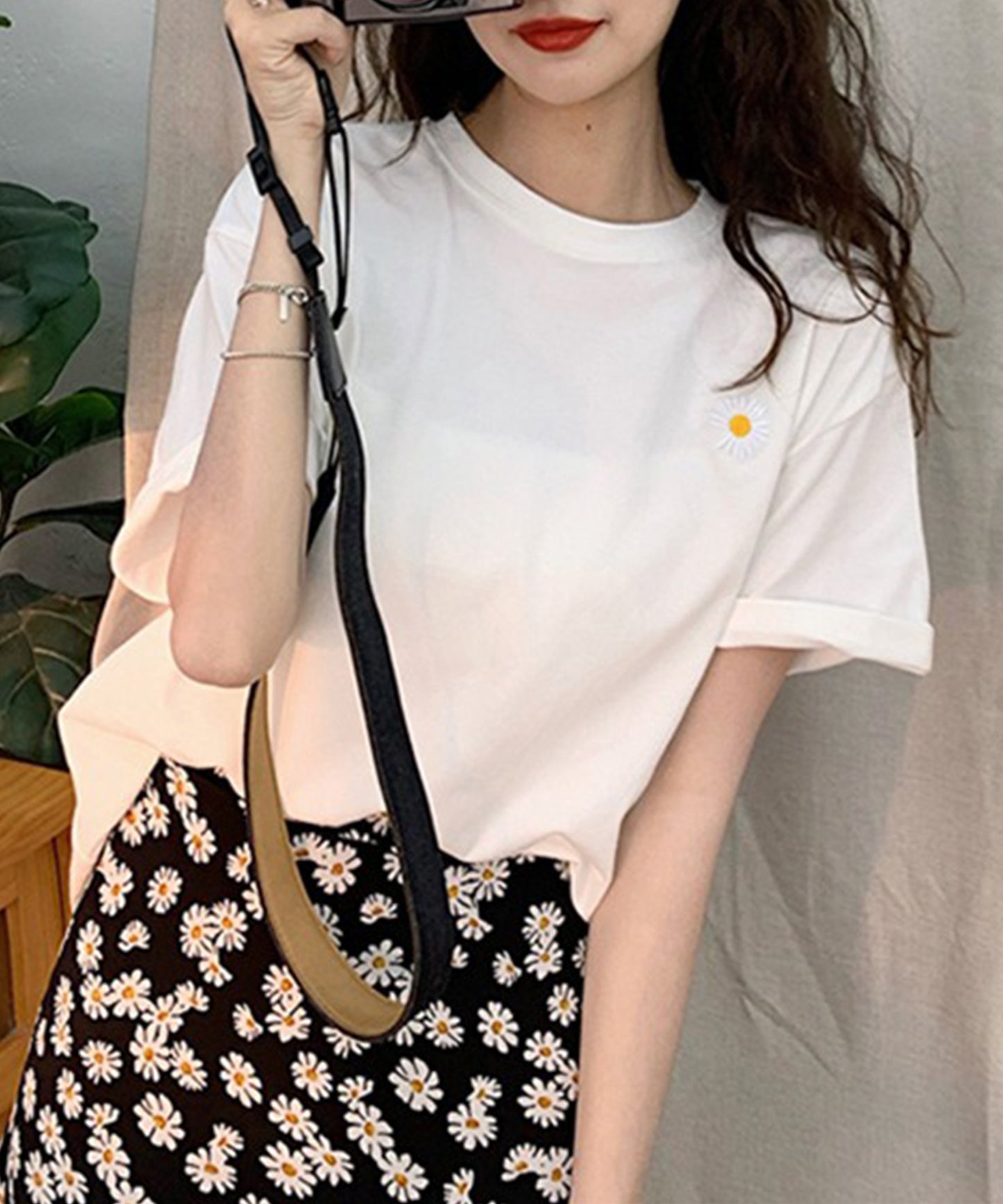フラワー 刺繍 クルーネック 半袖 Tシャツ