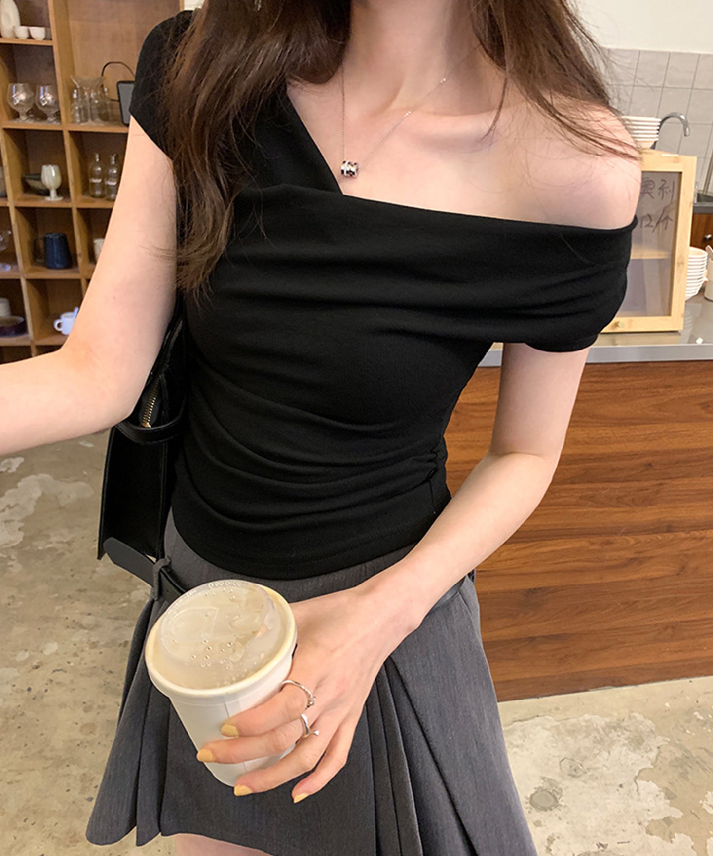 ドレープ 半袖 リブ オフショルダー Tシャツ