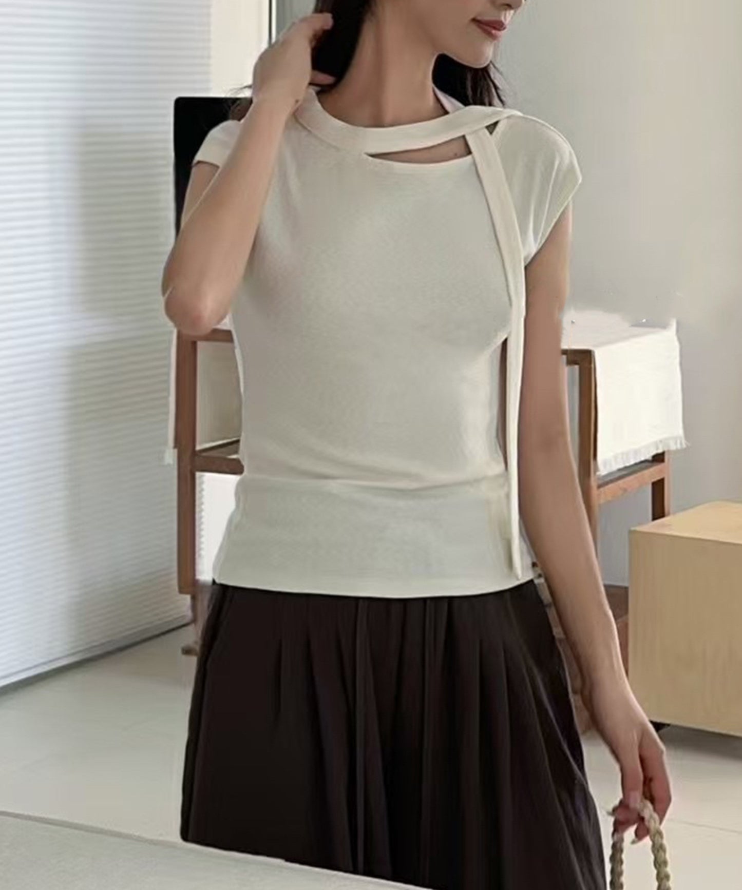 チョーカー デザイン フレンチスリーブ カットソー トップス