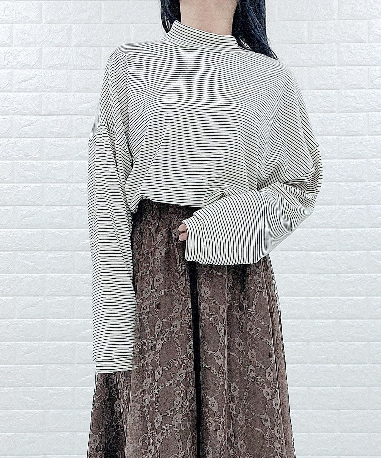 細ボーダー タートルネック カットソー