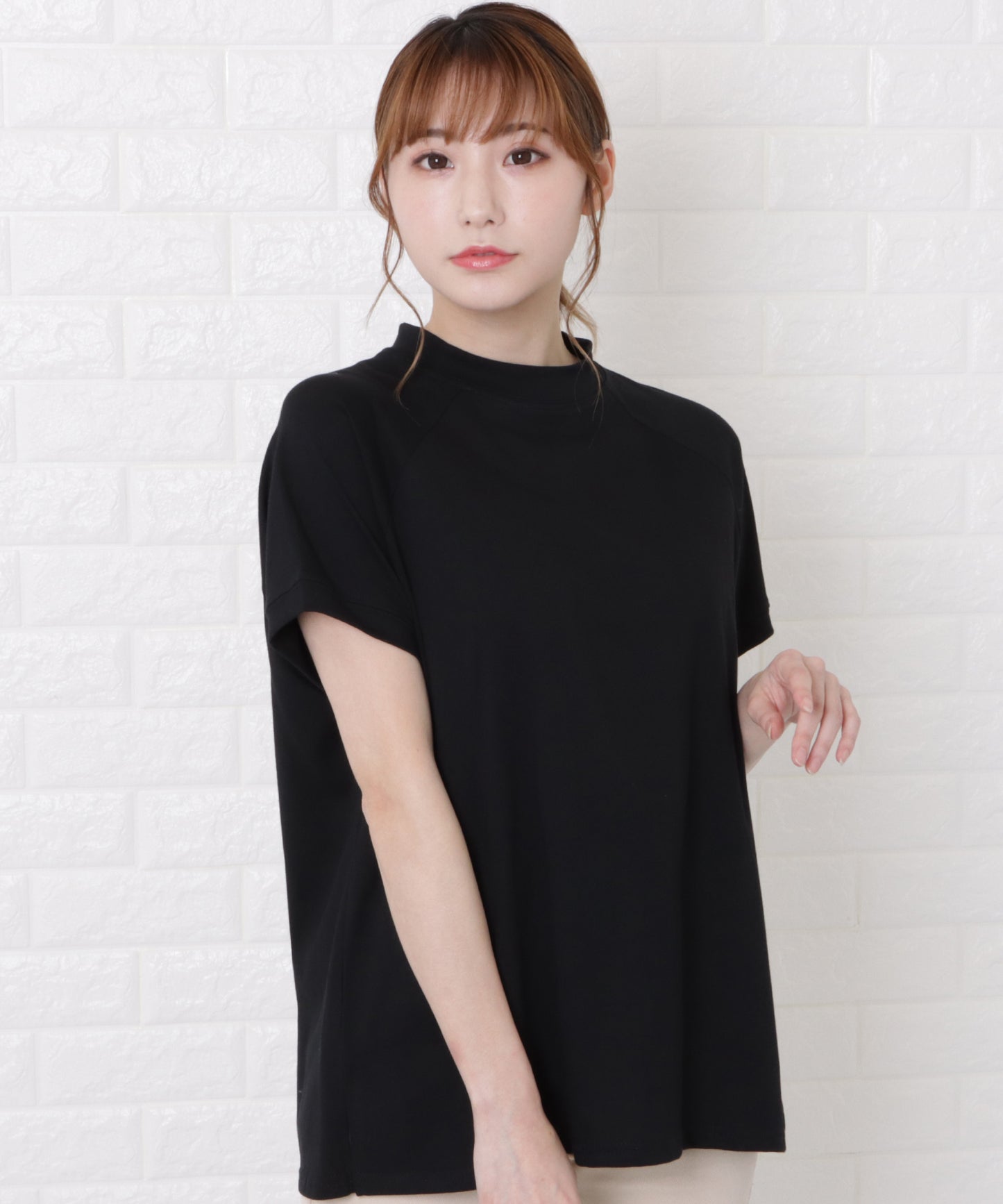 ボトルネック半袖Tシャツ