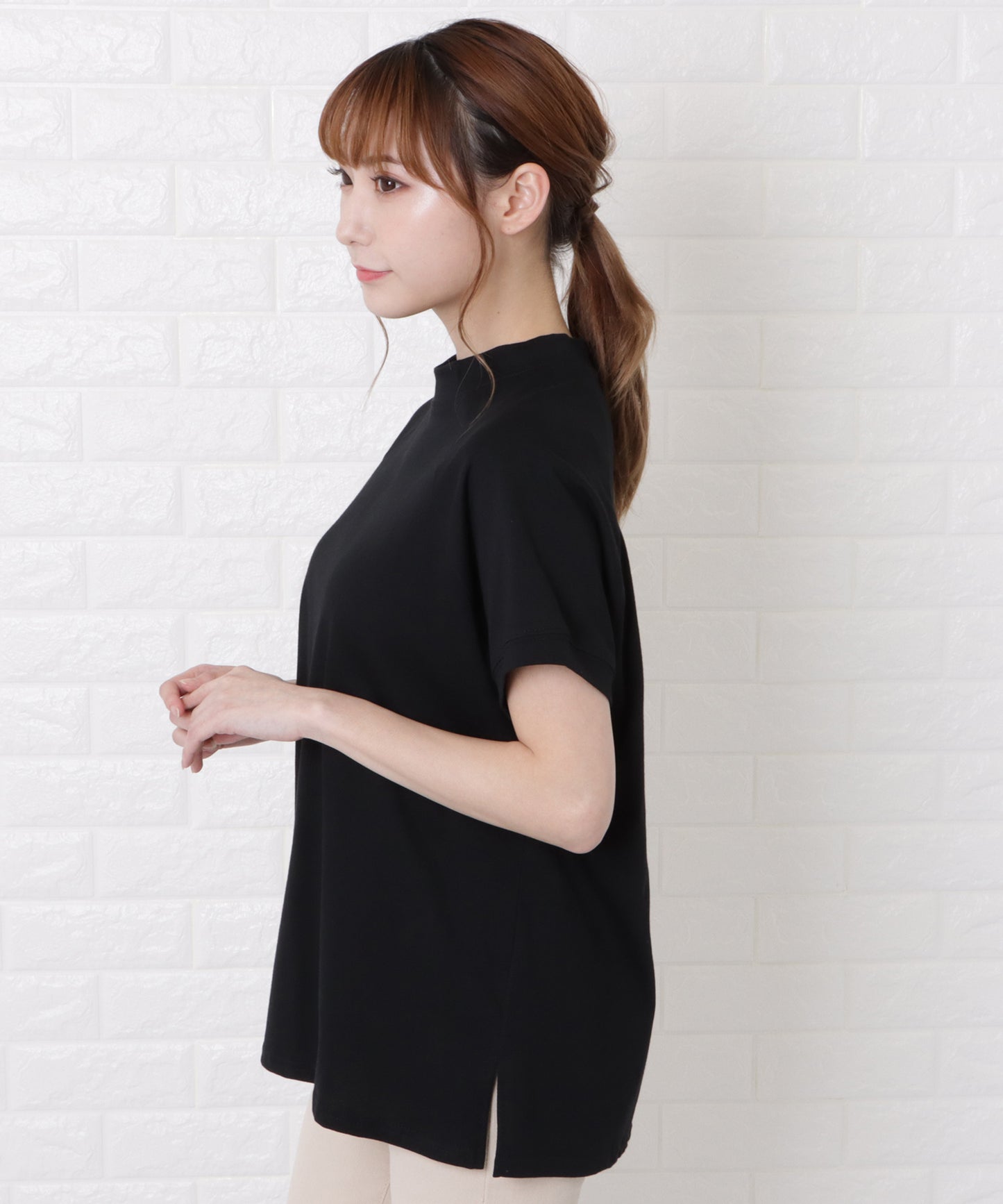 ボトルネック半袖Tシャツ