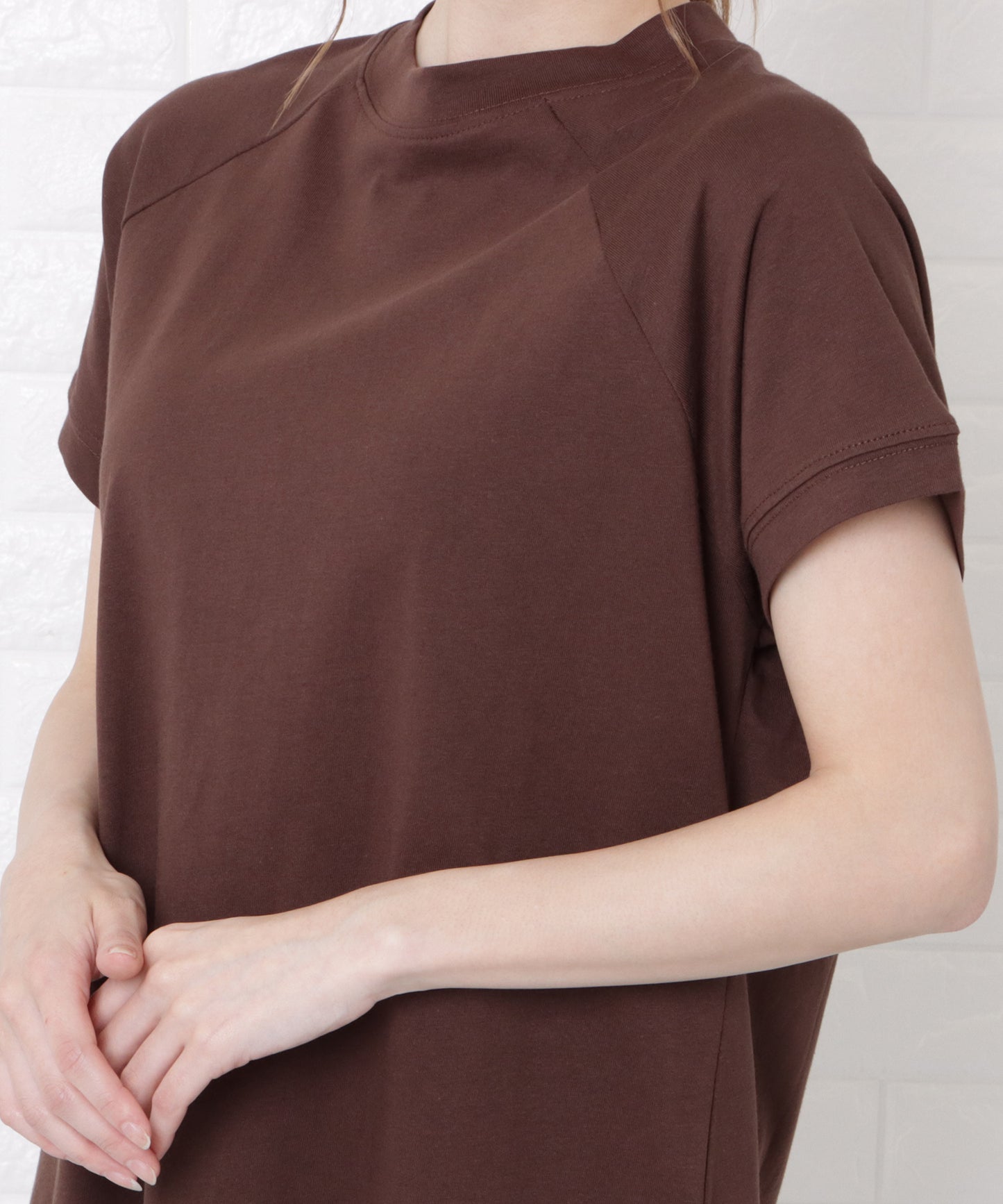 ボトルネック半袖Tシャツ