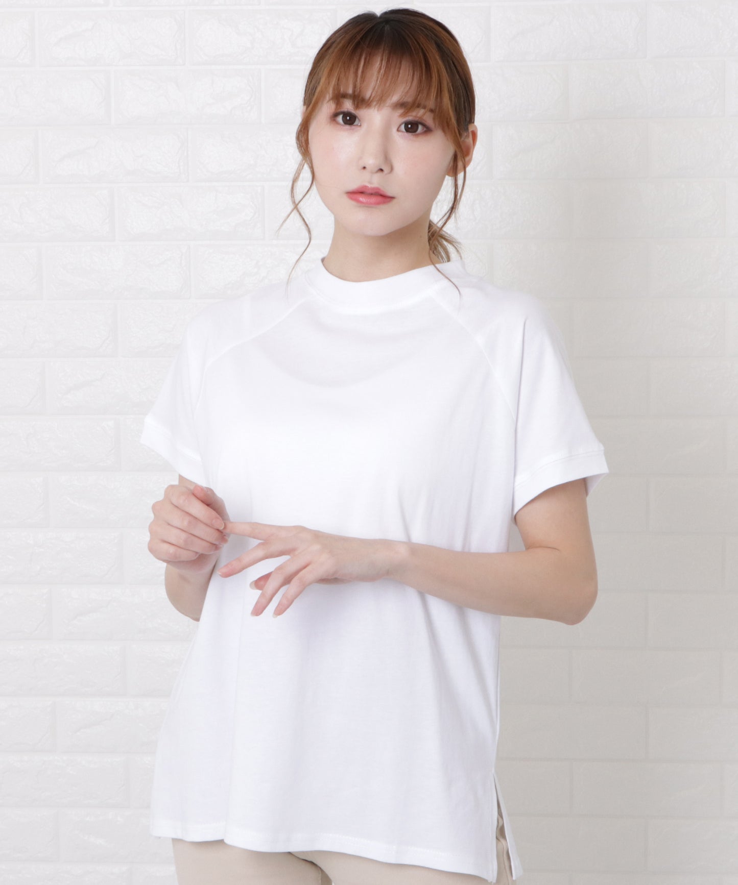 ボトルネック半袖Tシャツ