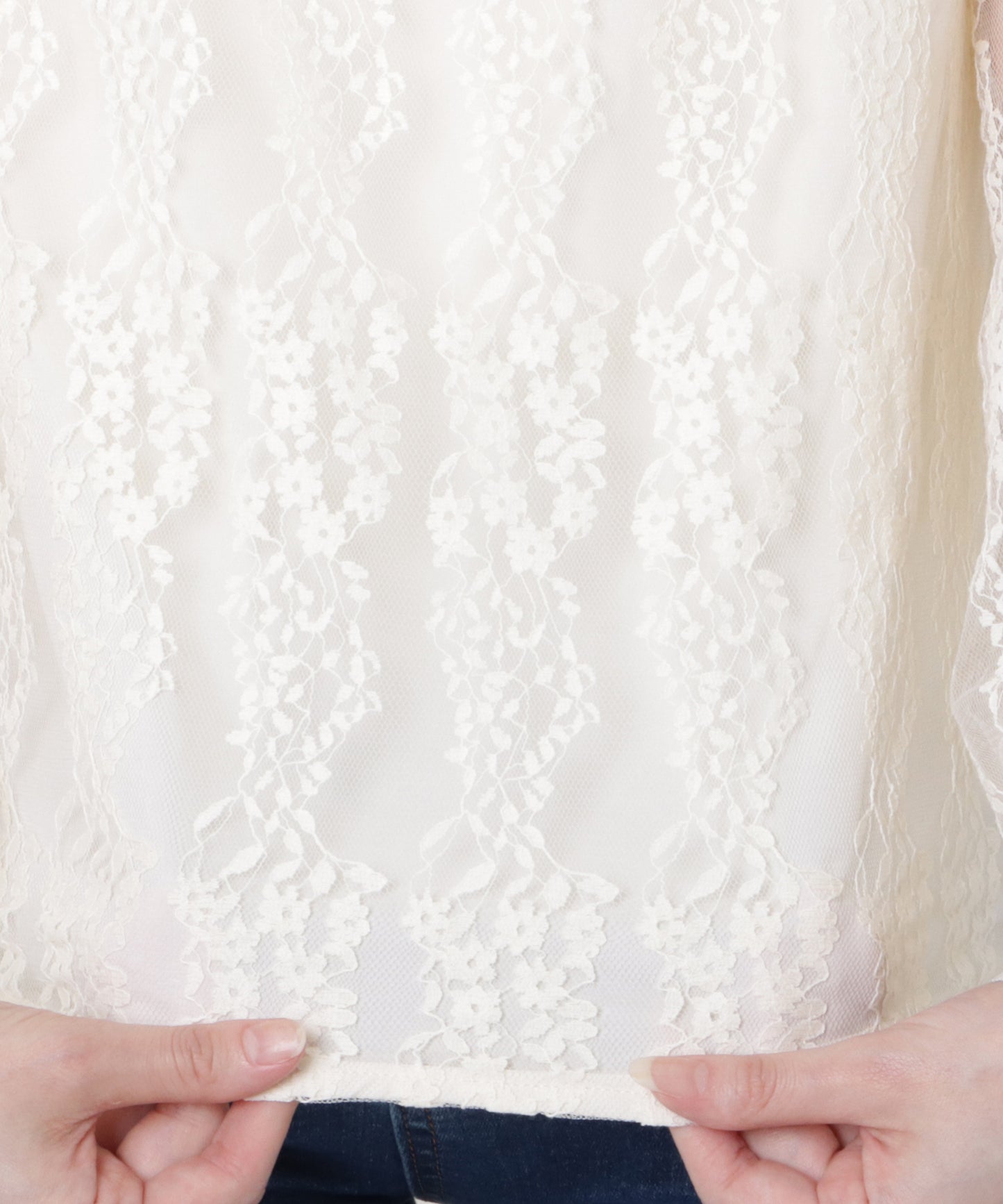 小花柄刺繍レースブラウス
