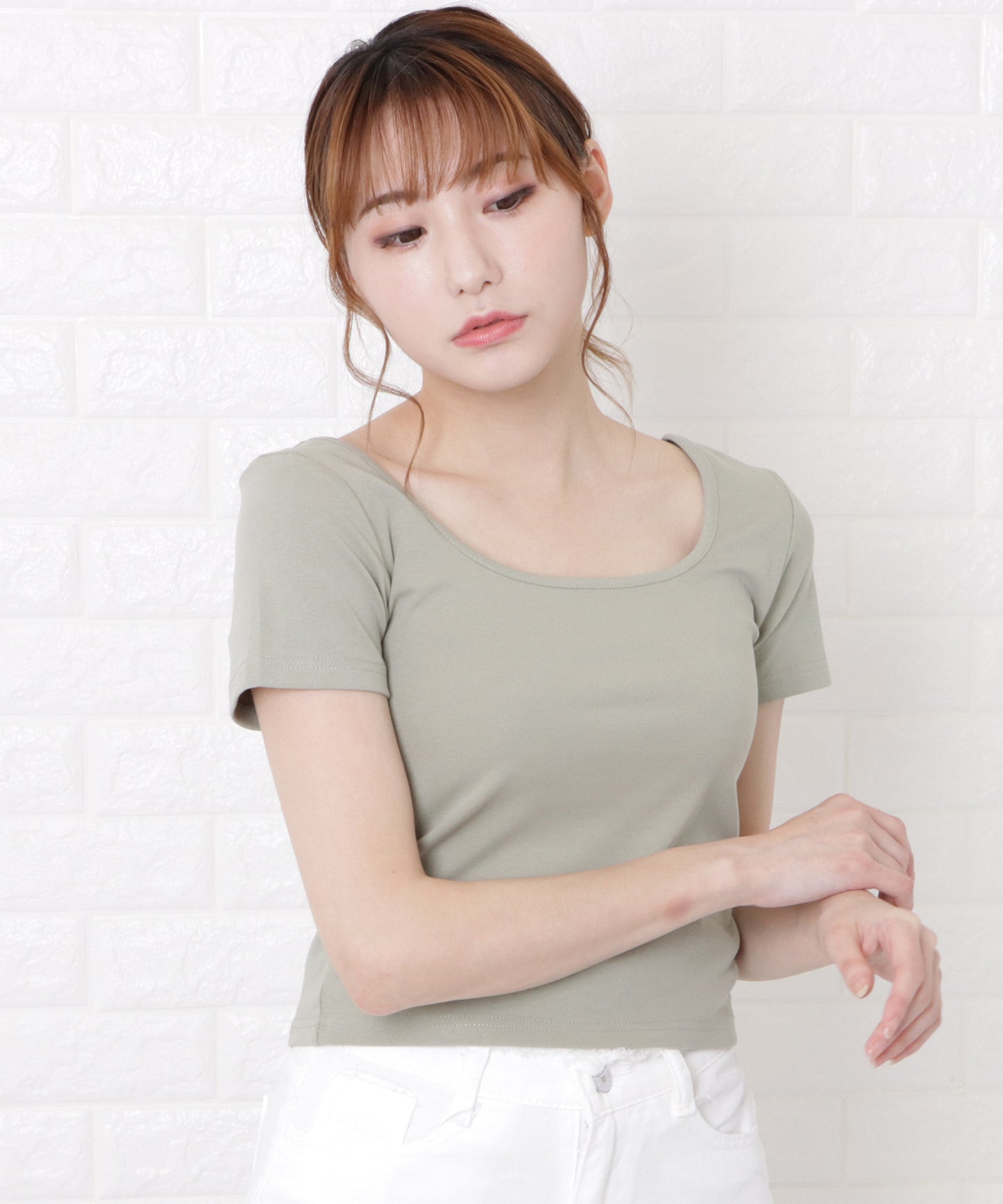 スクエアネック半袖Tシャツ