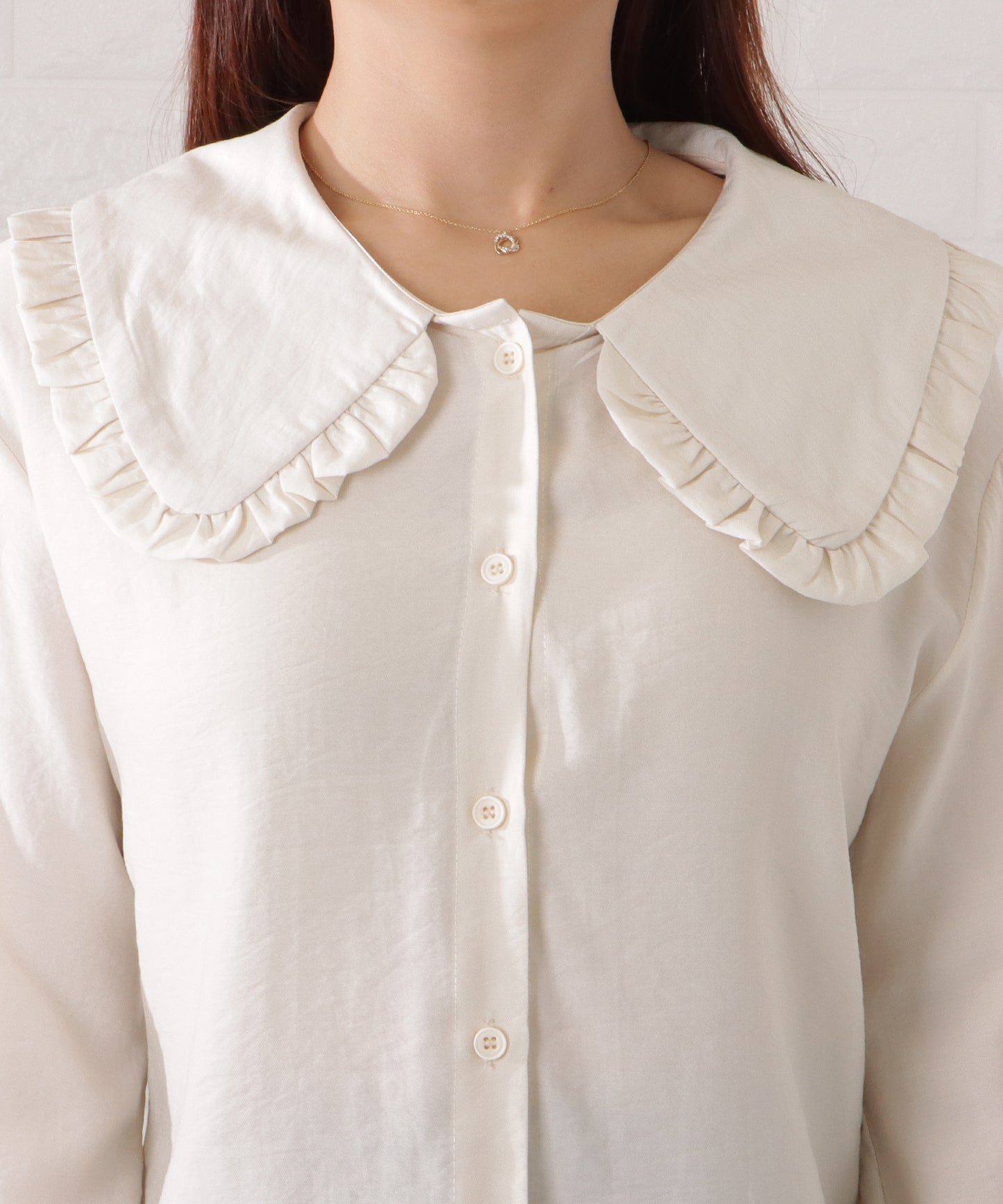 フリル付きビッグカラーゆるシフォンブラウス