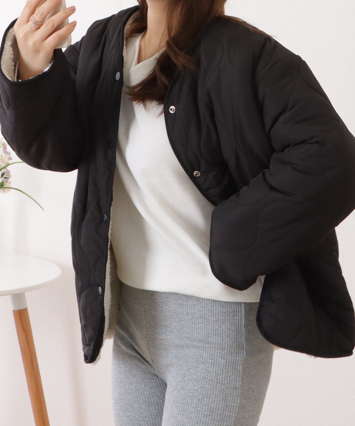 リバーシブルノーカラーキルティングジャケット