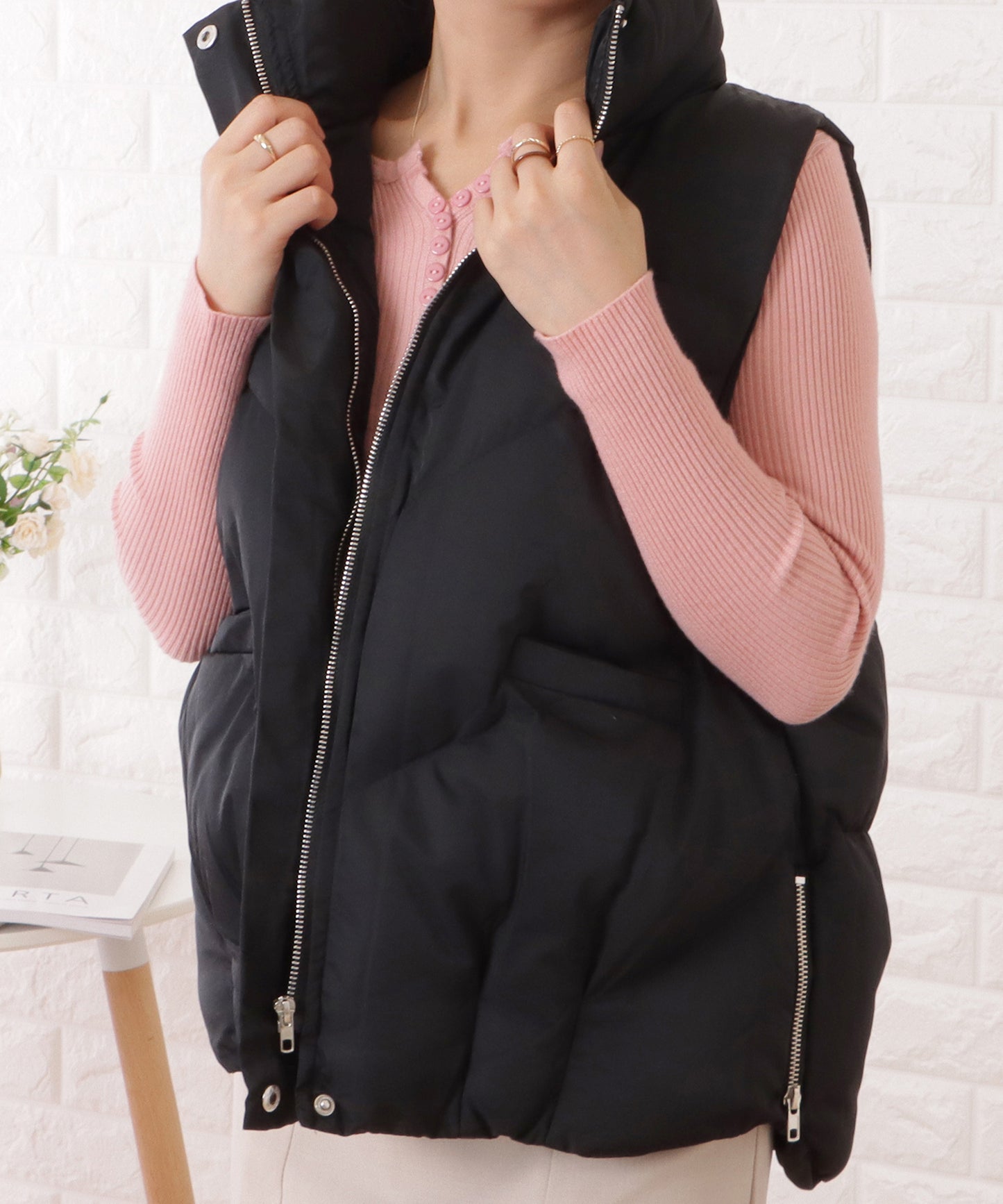 スタンドカラージップアップキルティングベスト