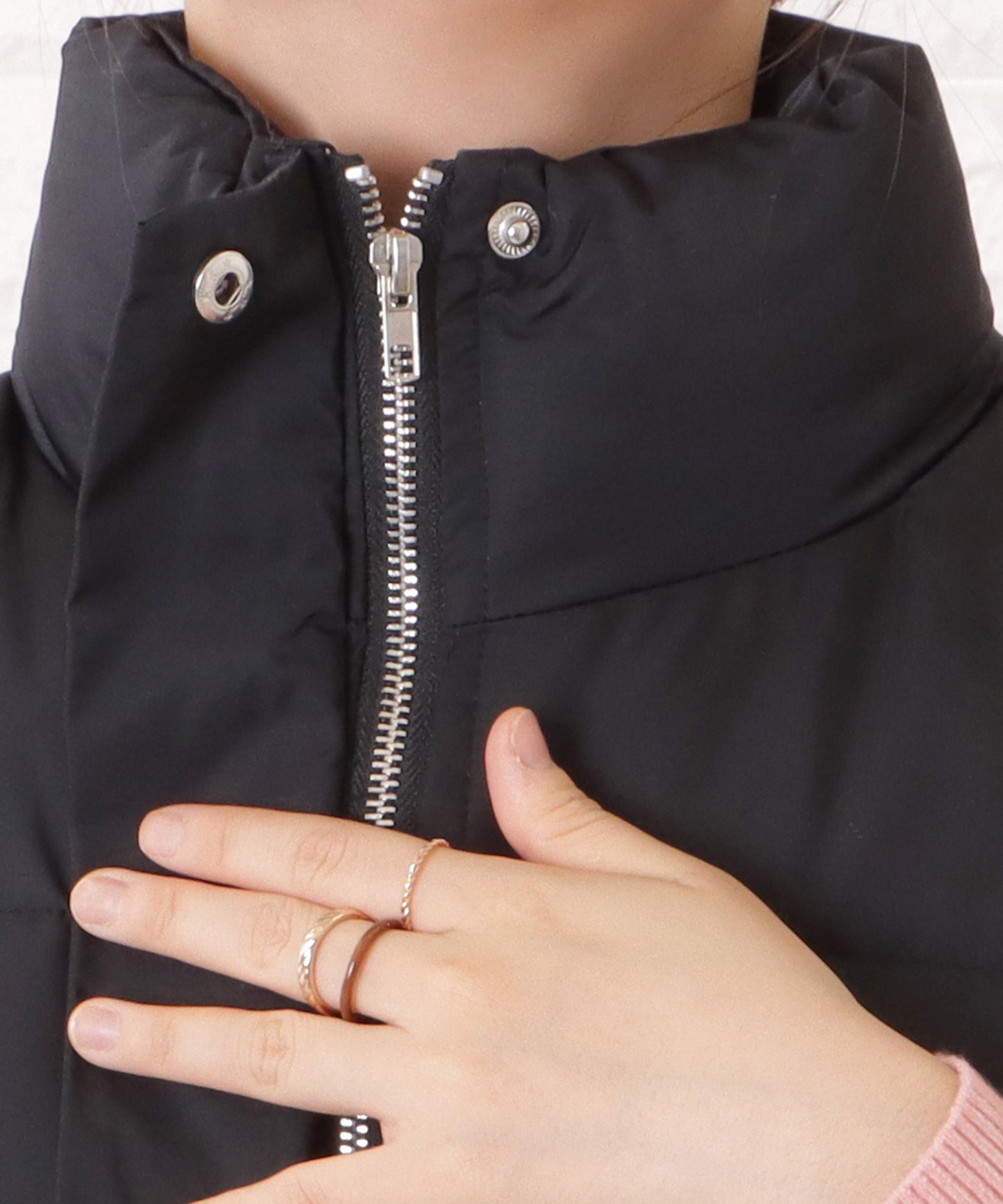 スタンドカラージップアップキルティングベスト