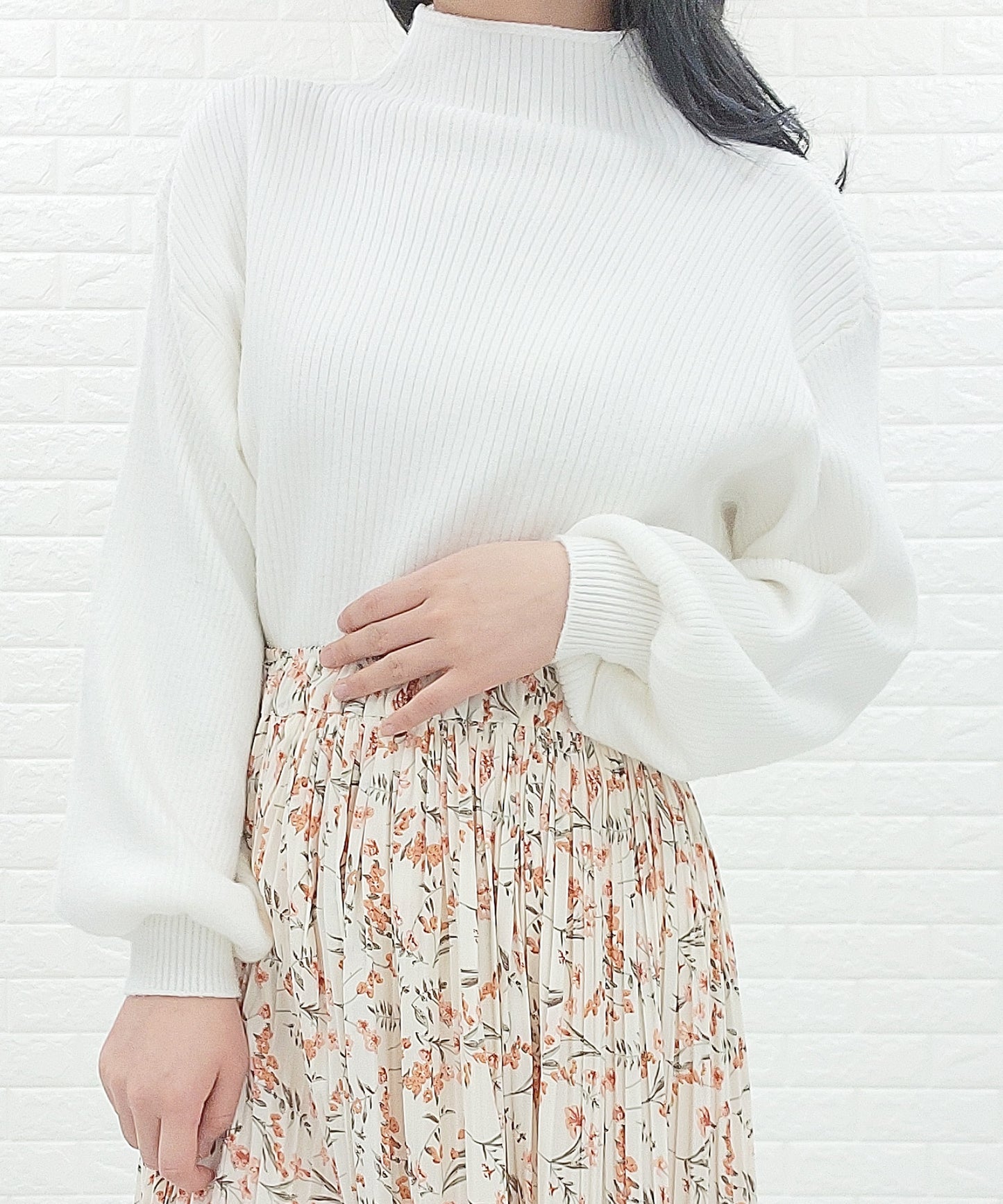 パフスリーブ モックネック ニット