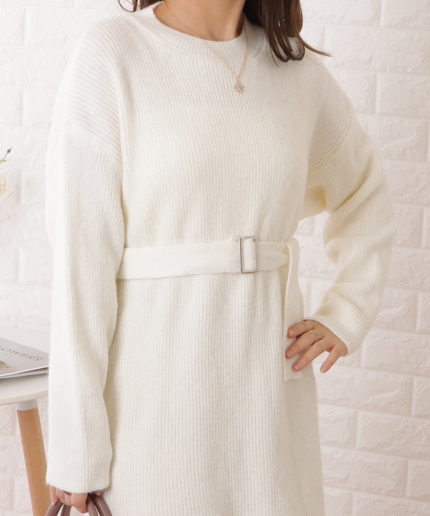 ベルト付きゆるニットワンピース