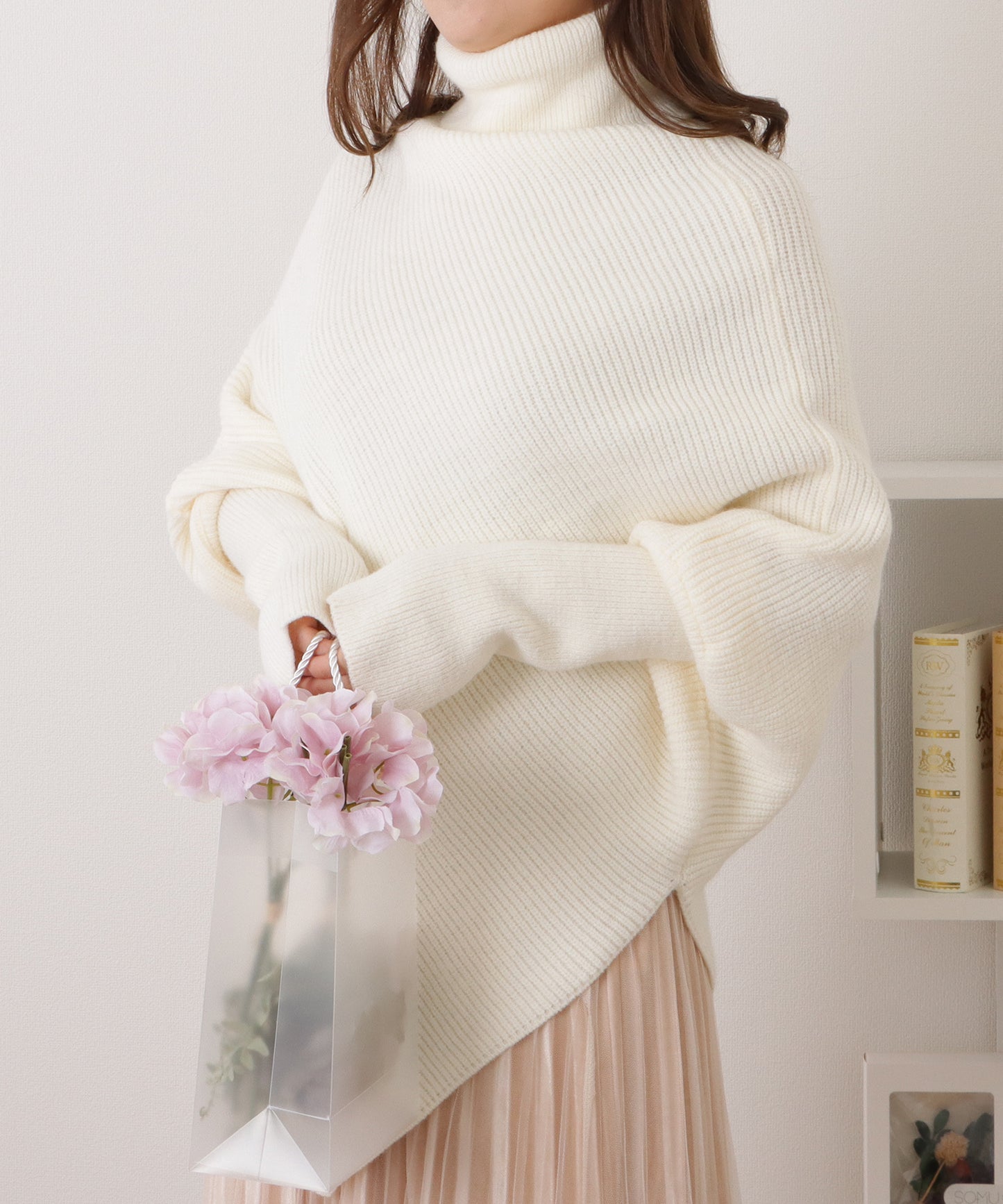 ハイネック変形ポンチョニットプルオーバー