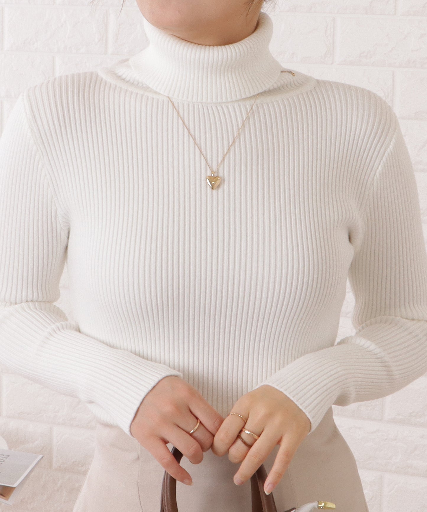 シンプルタートルネックカラーニットプルオーバー