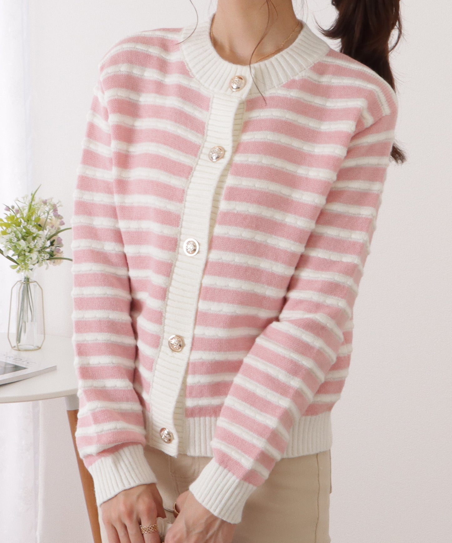 ボーダー柄クルーネック凹凸ニットカーディガン