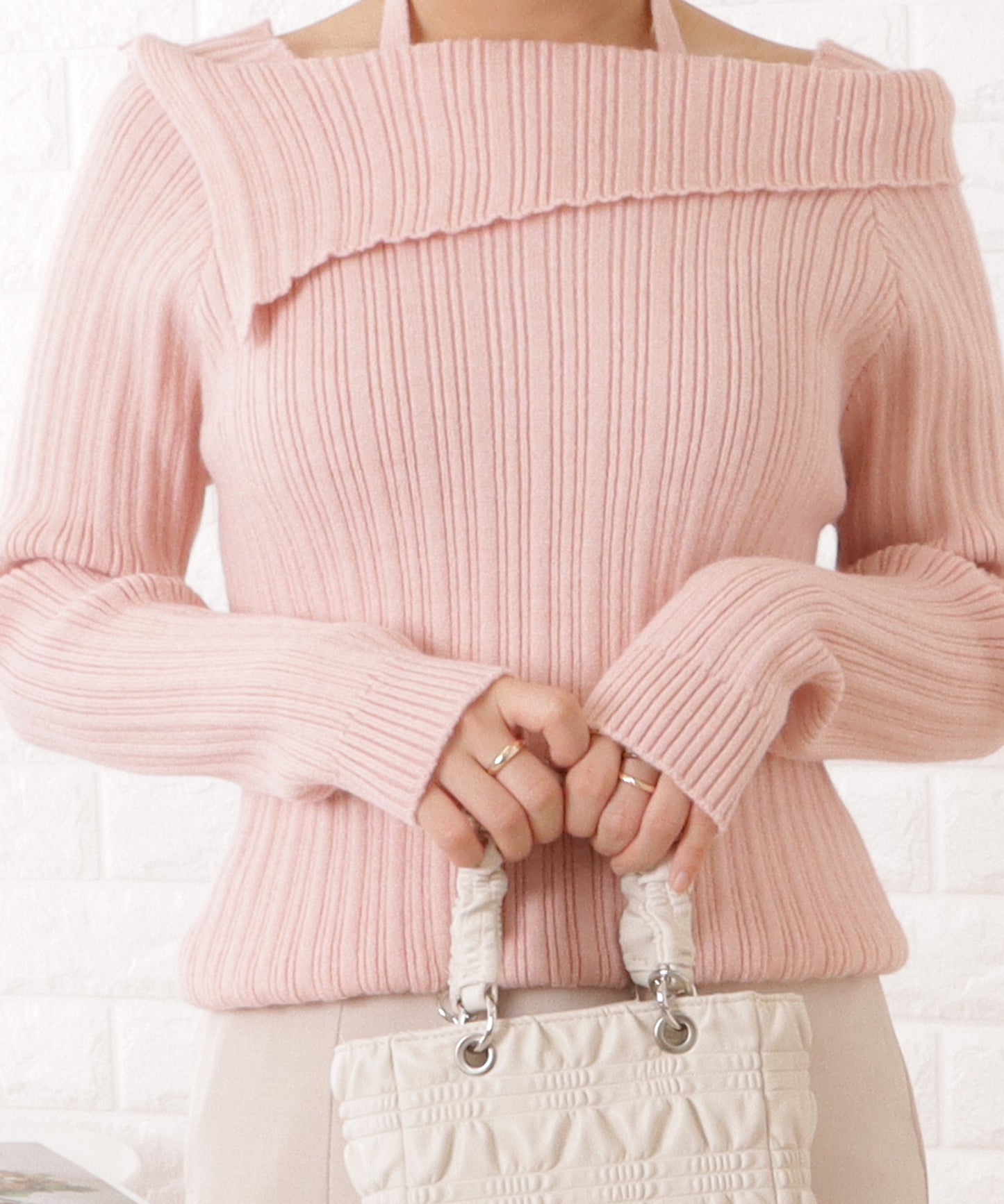 変形オフショルリブニット長袖プルオーバー