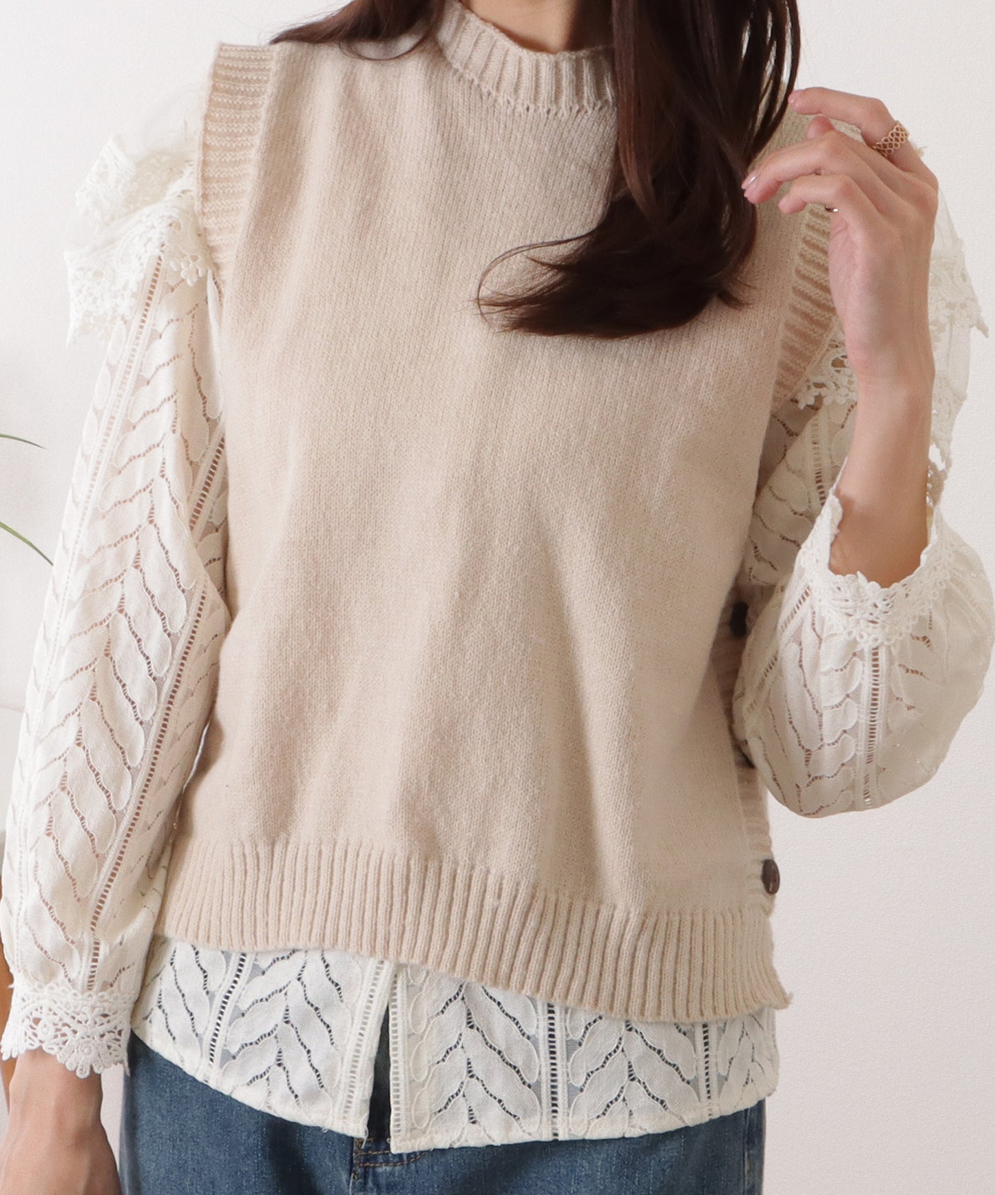 クルーネックサイドボタンニットベスト