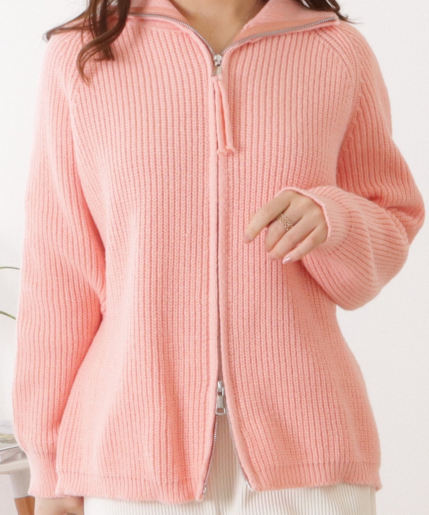 スタンドカラージップアップニットカーディガン