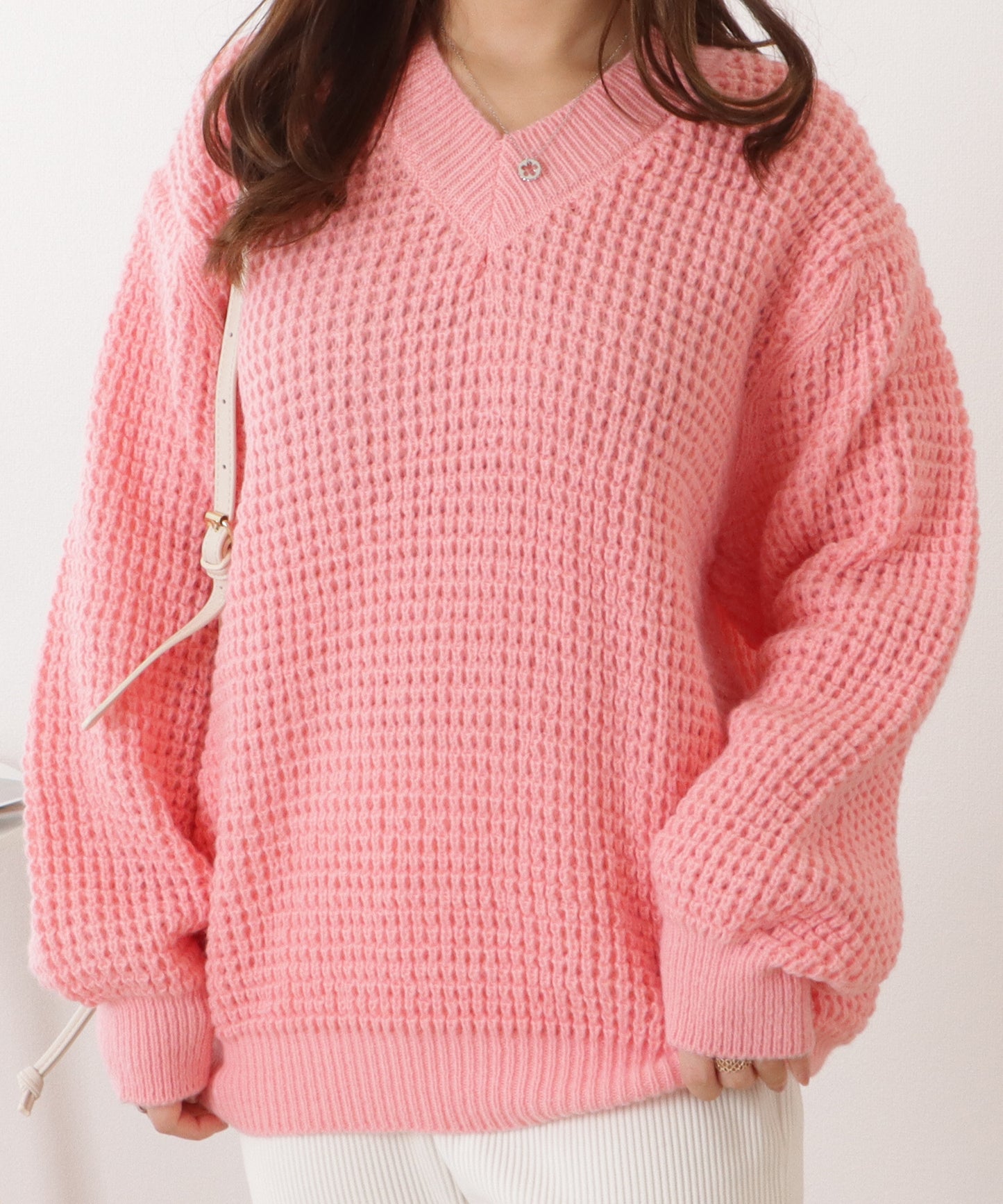 Vネックゆるニットローゲージプルオーバー