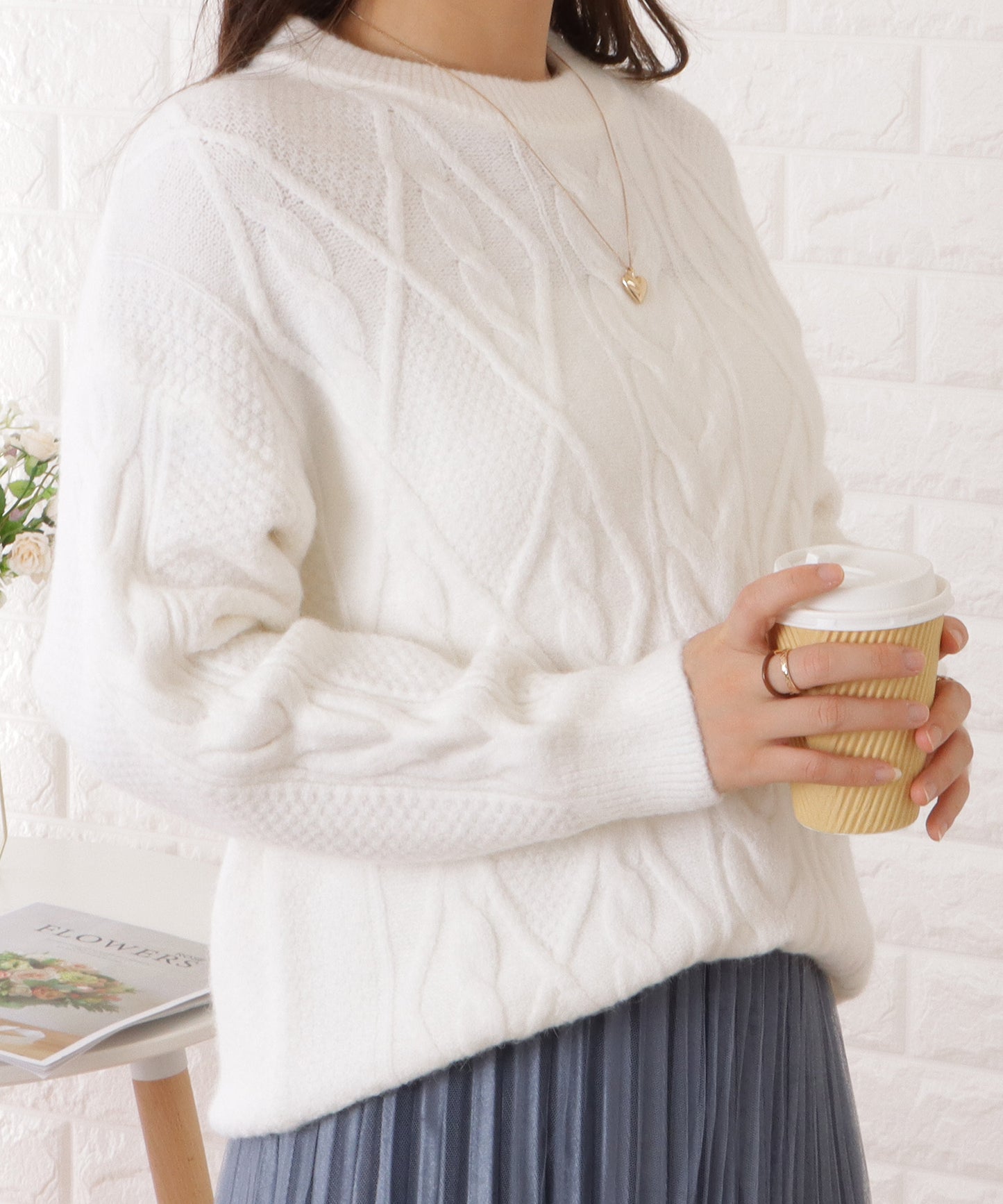 ケーブル柄ボリュームスリーブニットプルオーバー