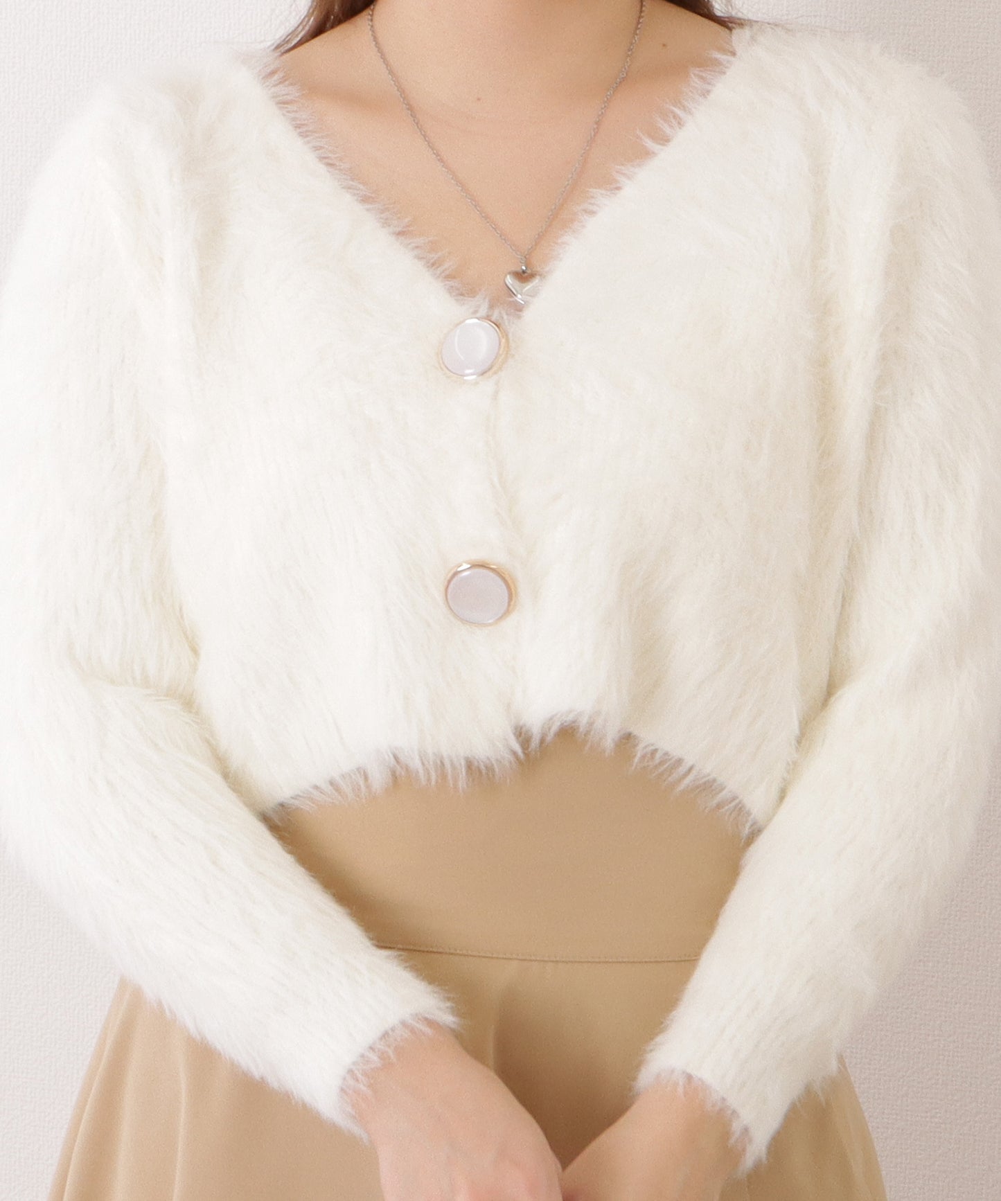 ビッグボタンコンパクトシャギーニットカーディガン