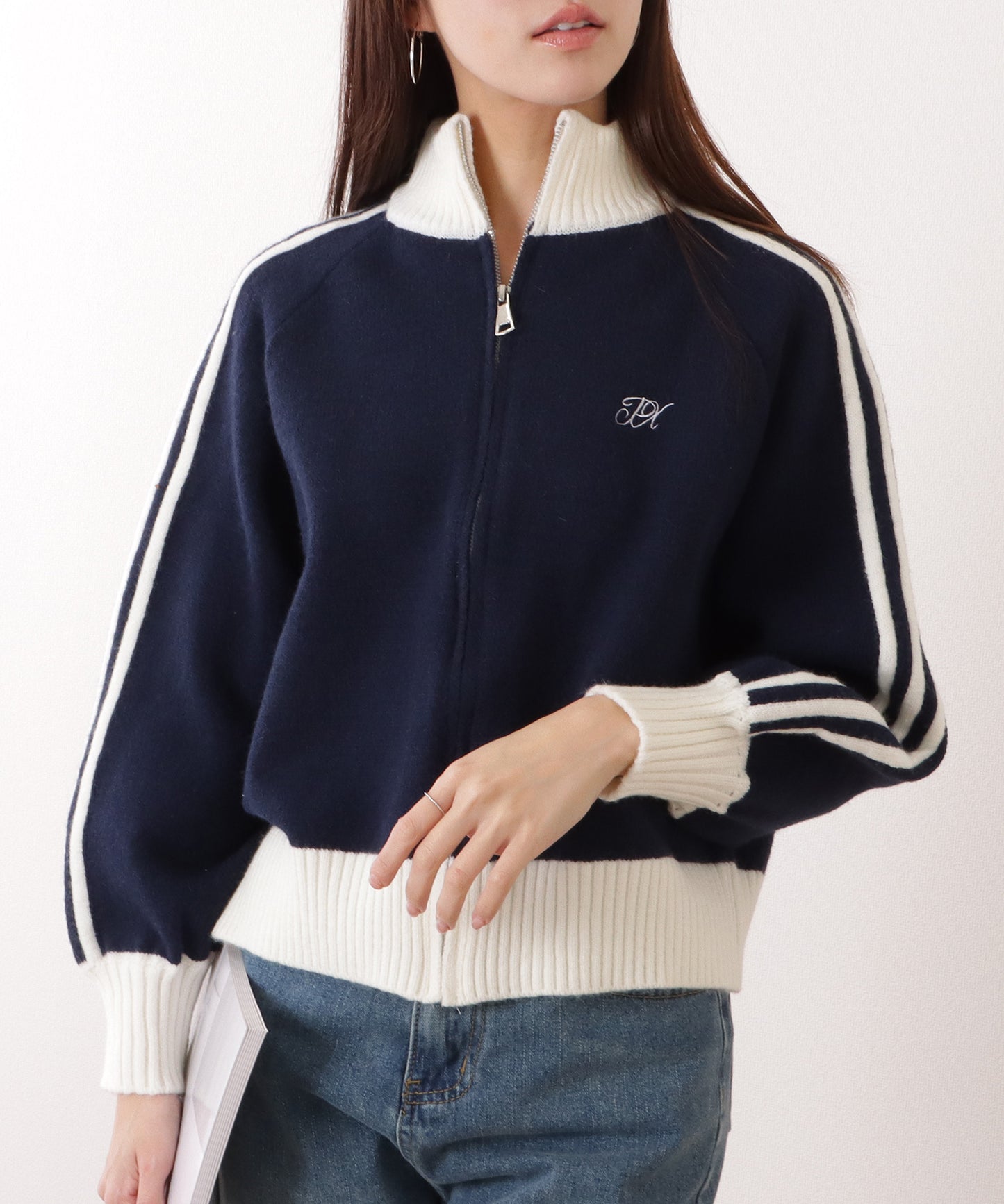 ライン入り ジップアップ コンパクト ニット カーディガン