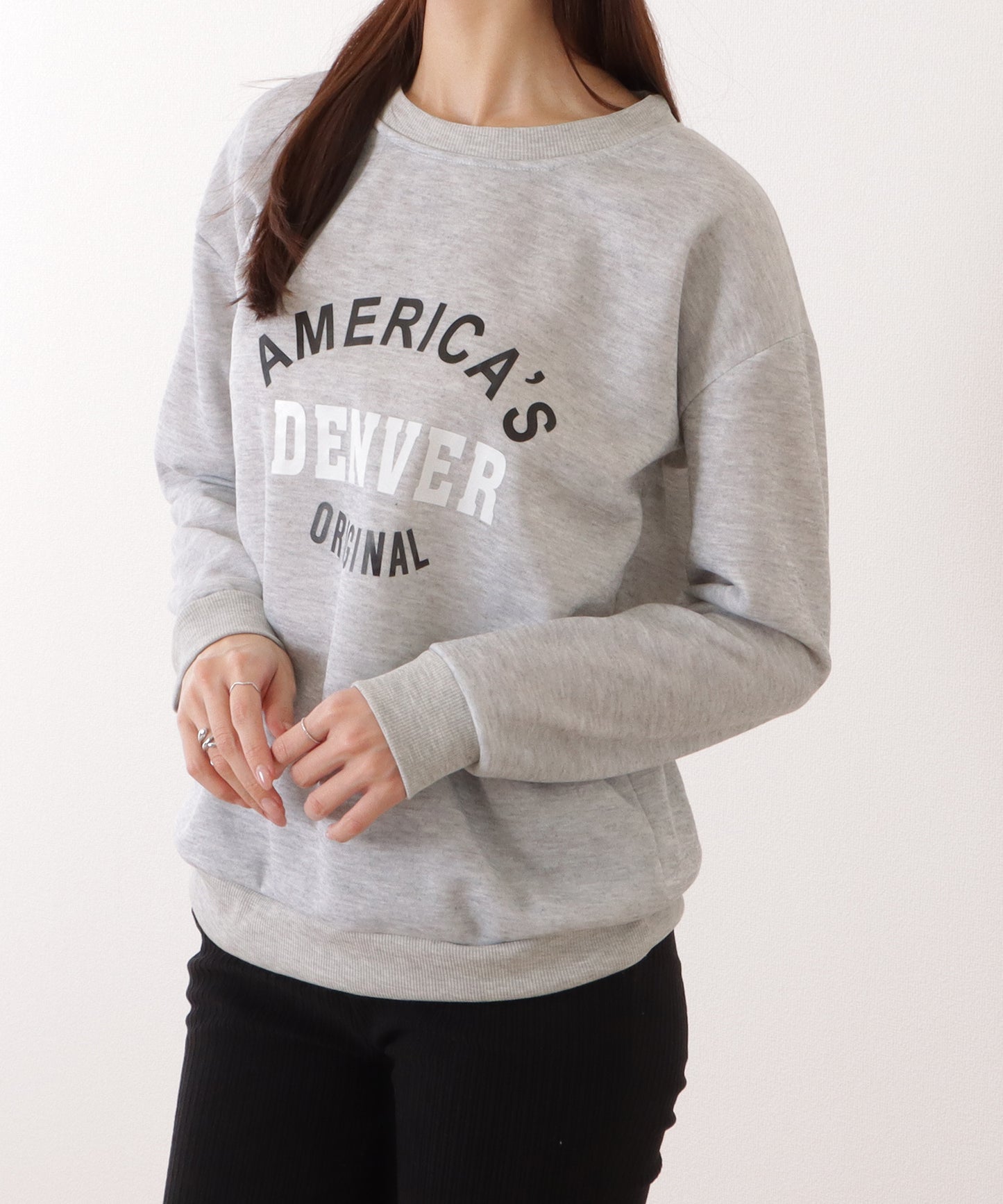 ロゴ付き オーバーサイズ 長袖 スウェット プルオーバー